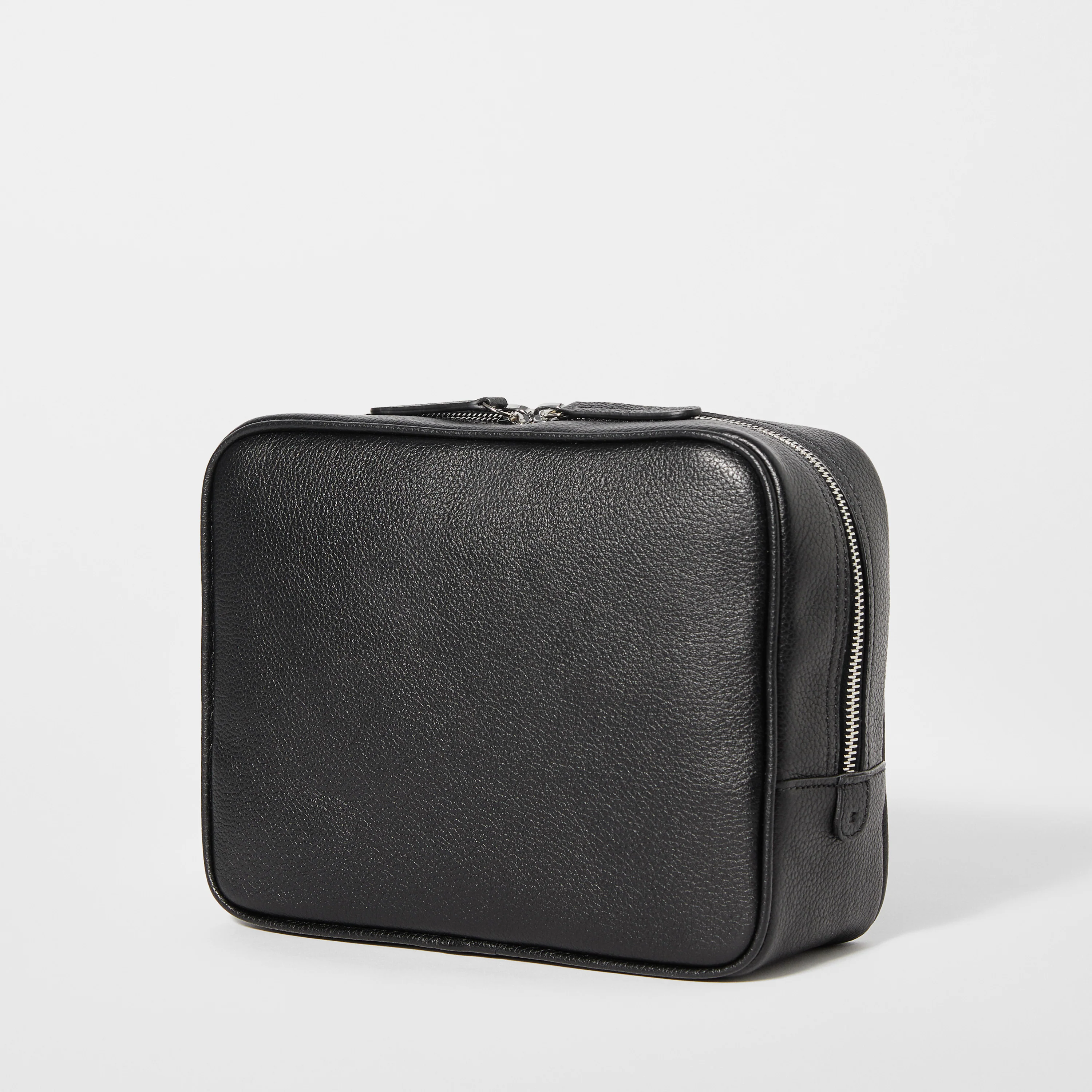 Full-Grain Leather Toiletry Bag - Image 6