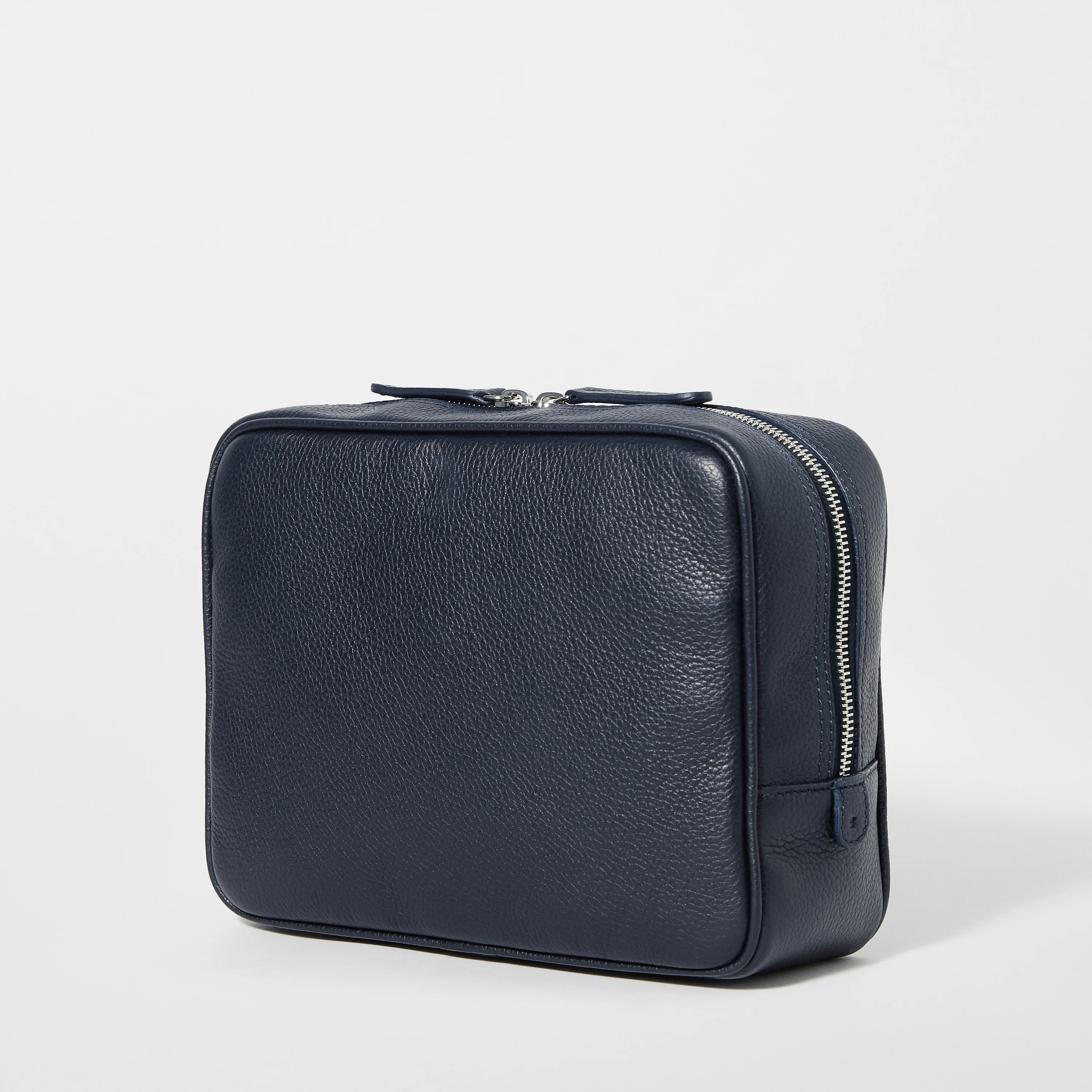 Full-Grain Leather Toiletry Bag - Image 9