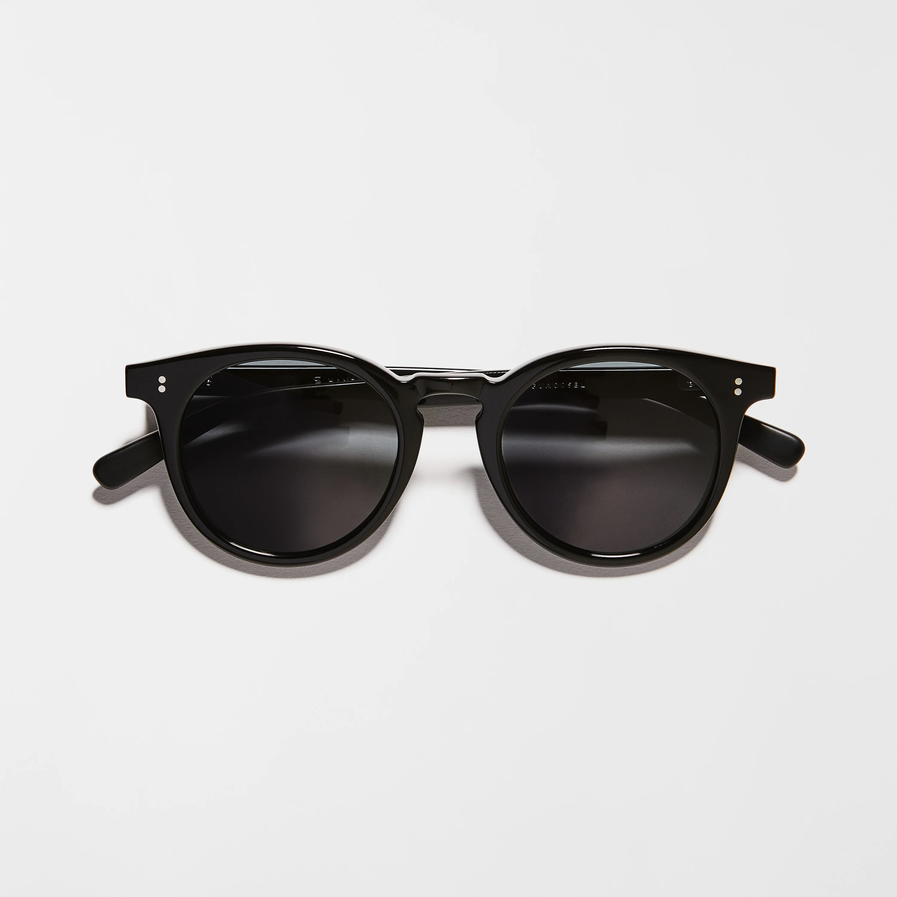 Illetes Round Acetate Sunglasses - Image 5