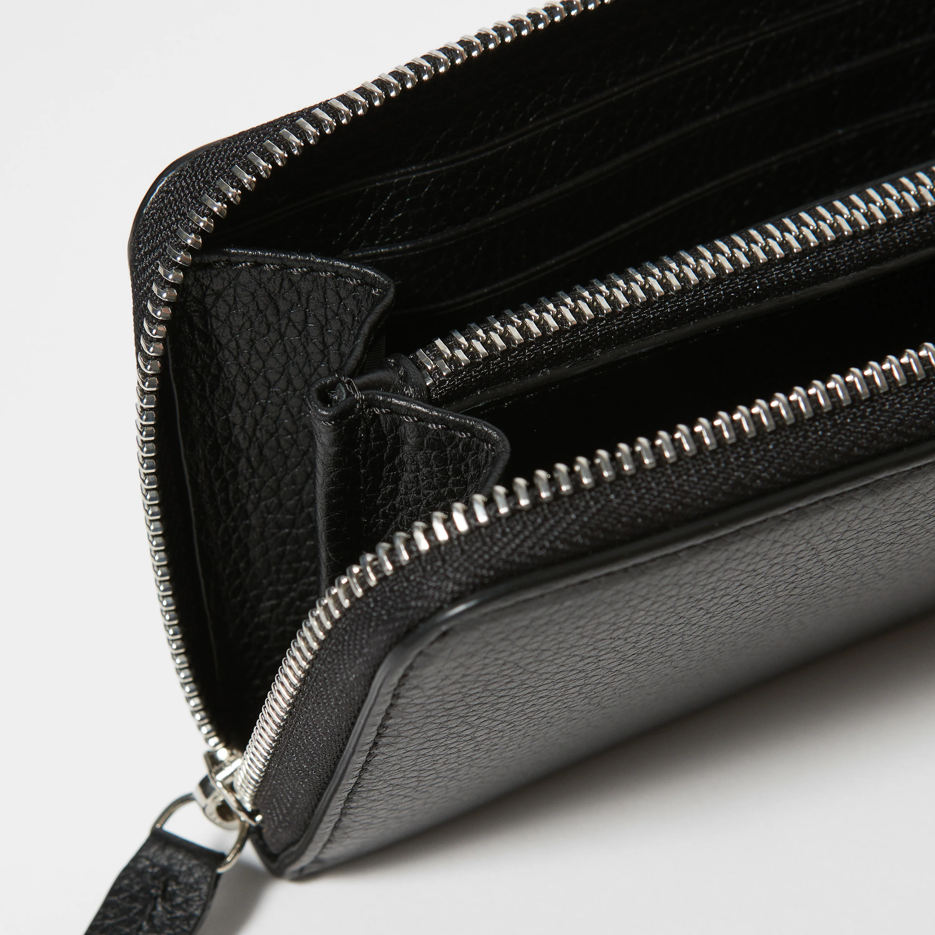 Large Full-Grain Leather Wallet - Image 6