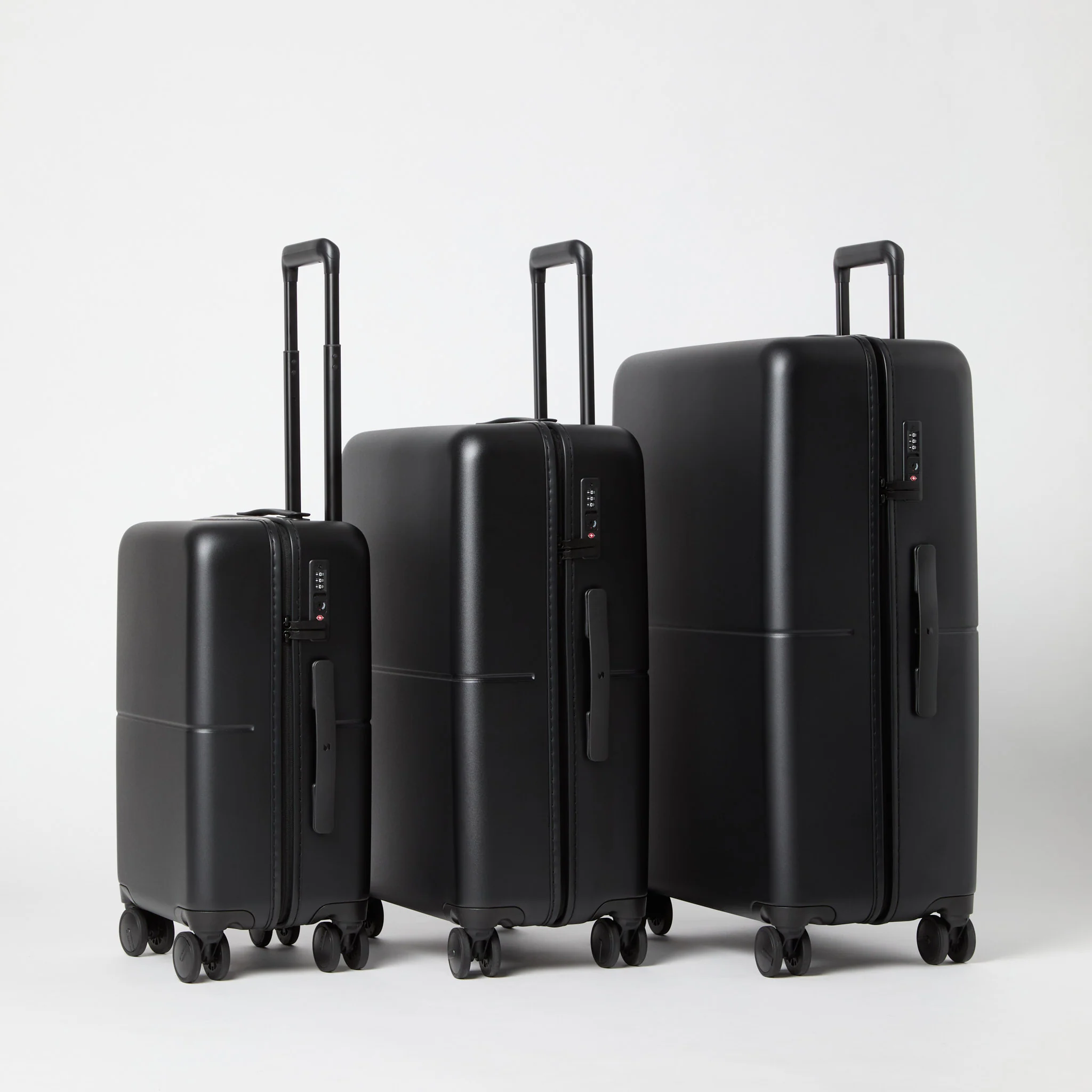 Lightweight Classic Check In Suitcase - Image 10