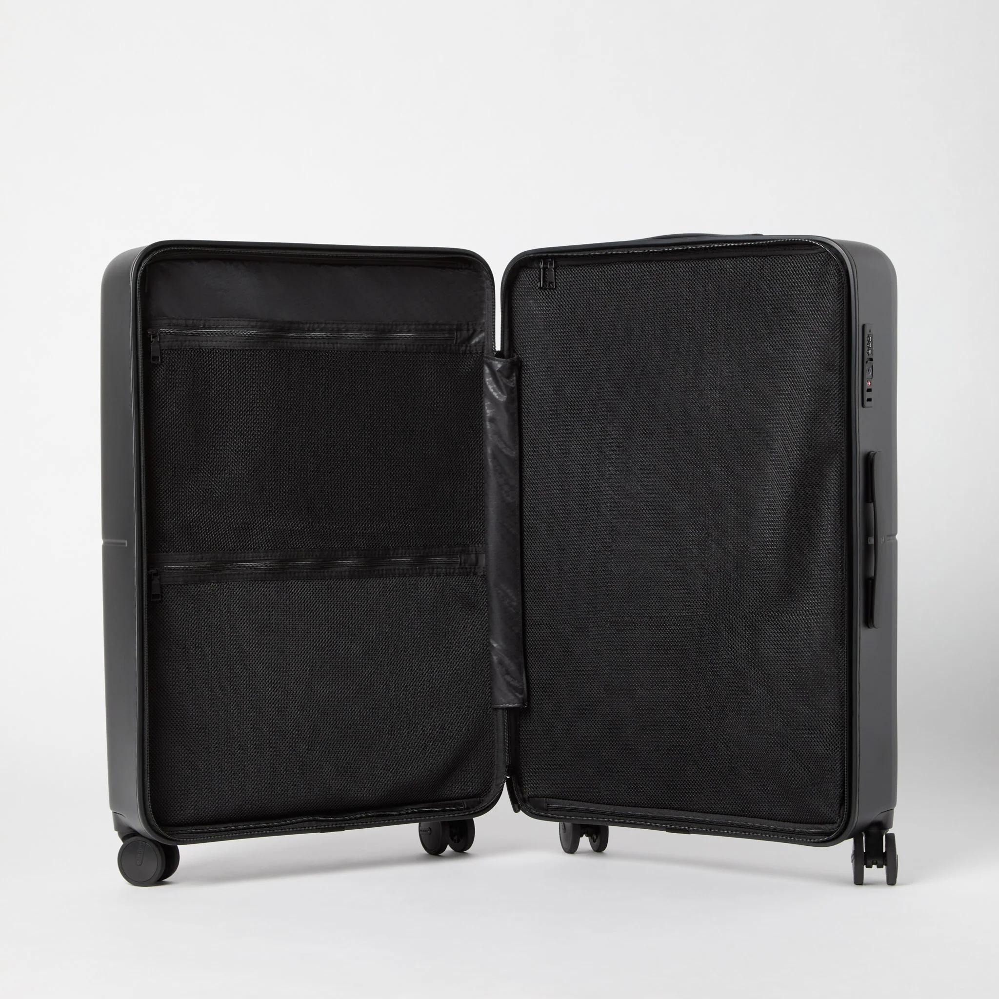 Lightweight Classic Large Check In Suitcase - Image 8