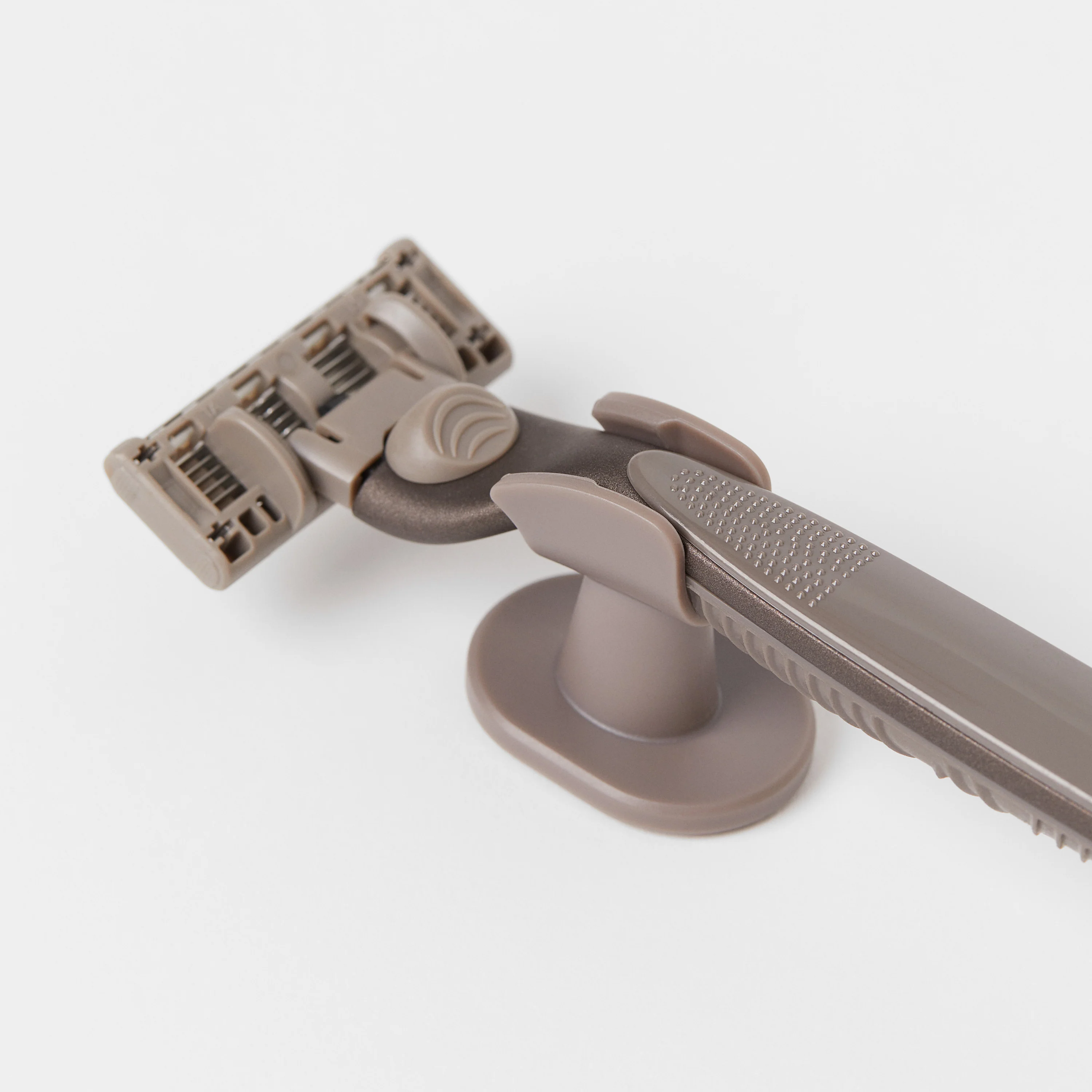 Men's 5+1-Blade Razor Starter Pack - Image 3