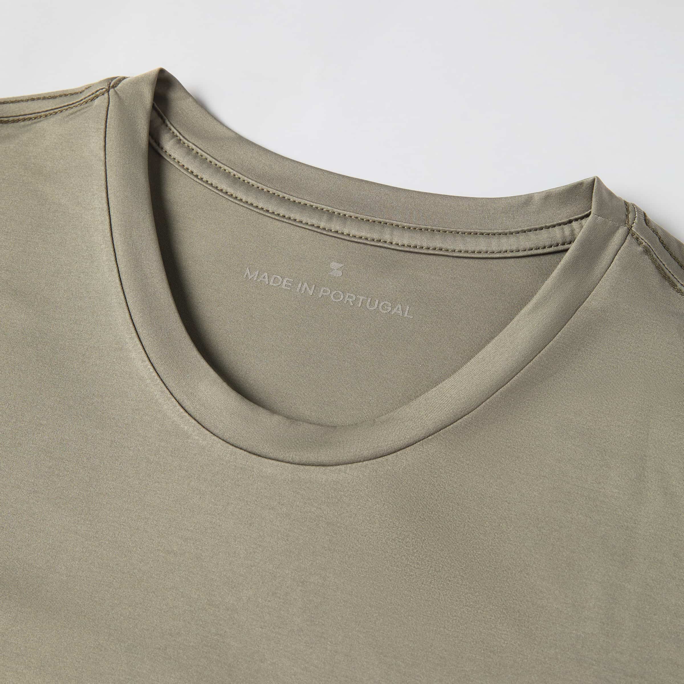 Men's Active Long Sleeve Tee - Image 13