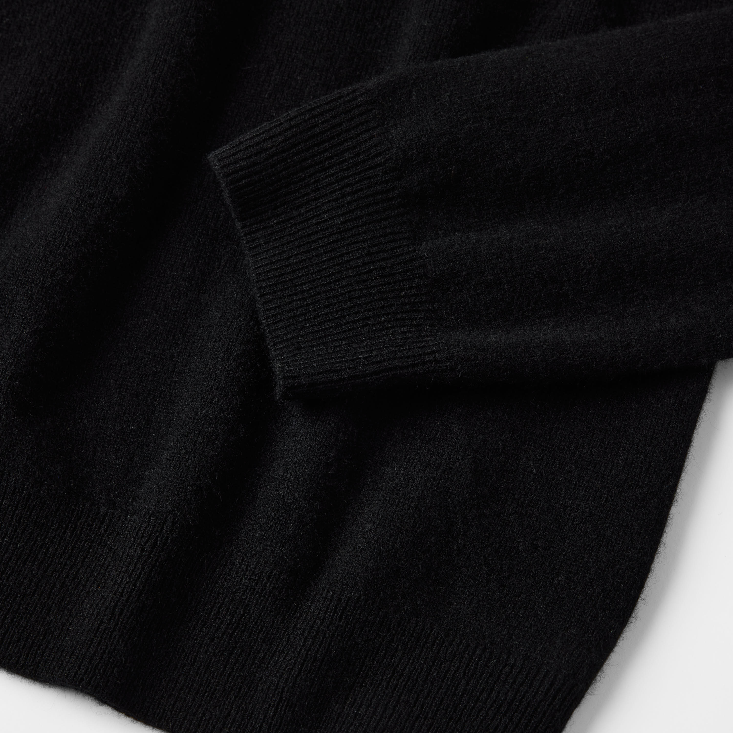Men's Cashmere Crewneck Sweater - Image 24