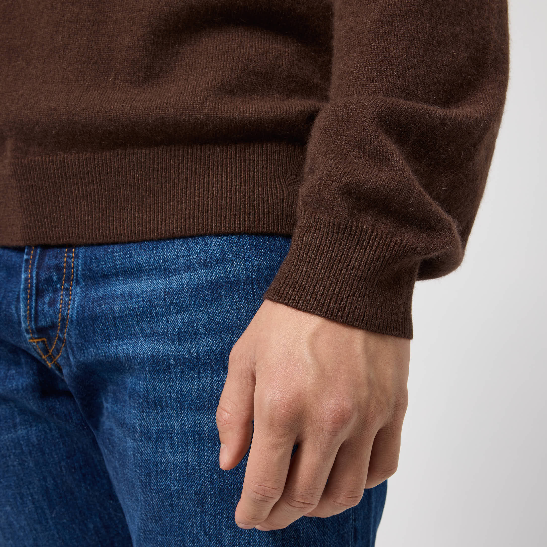 Men's Cashmere Crewneck Sweater - Image 5
