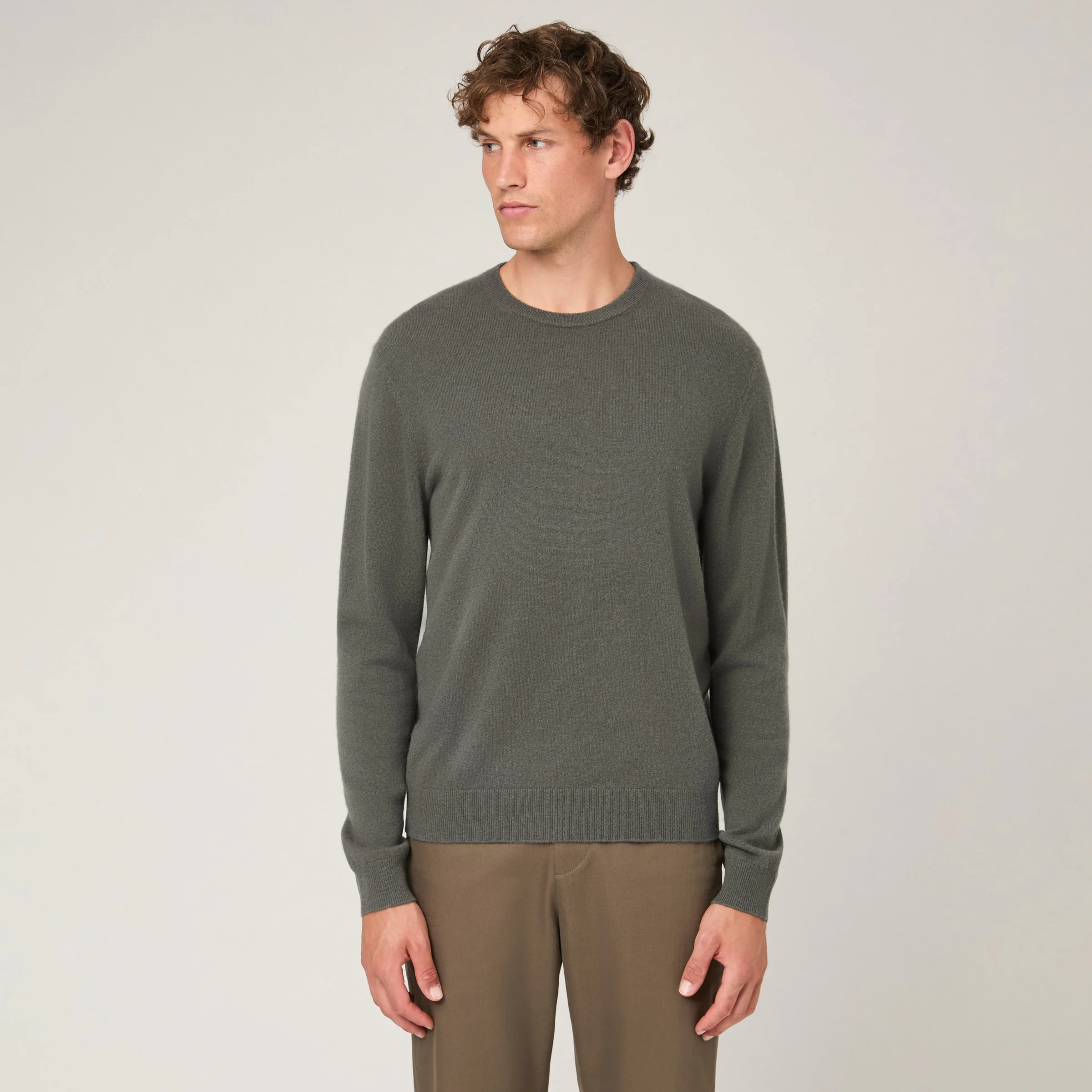 Men's Cashmere Crewneck Sweater - Image 3
