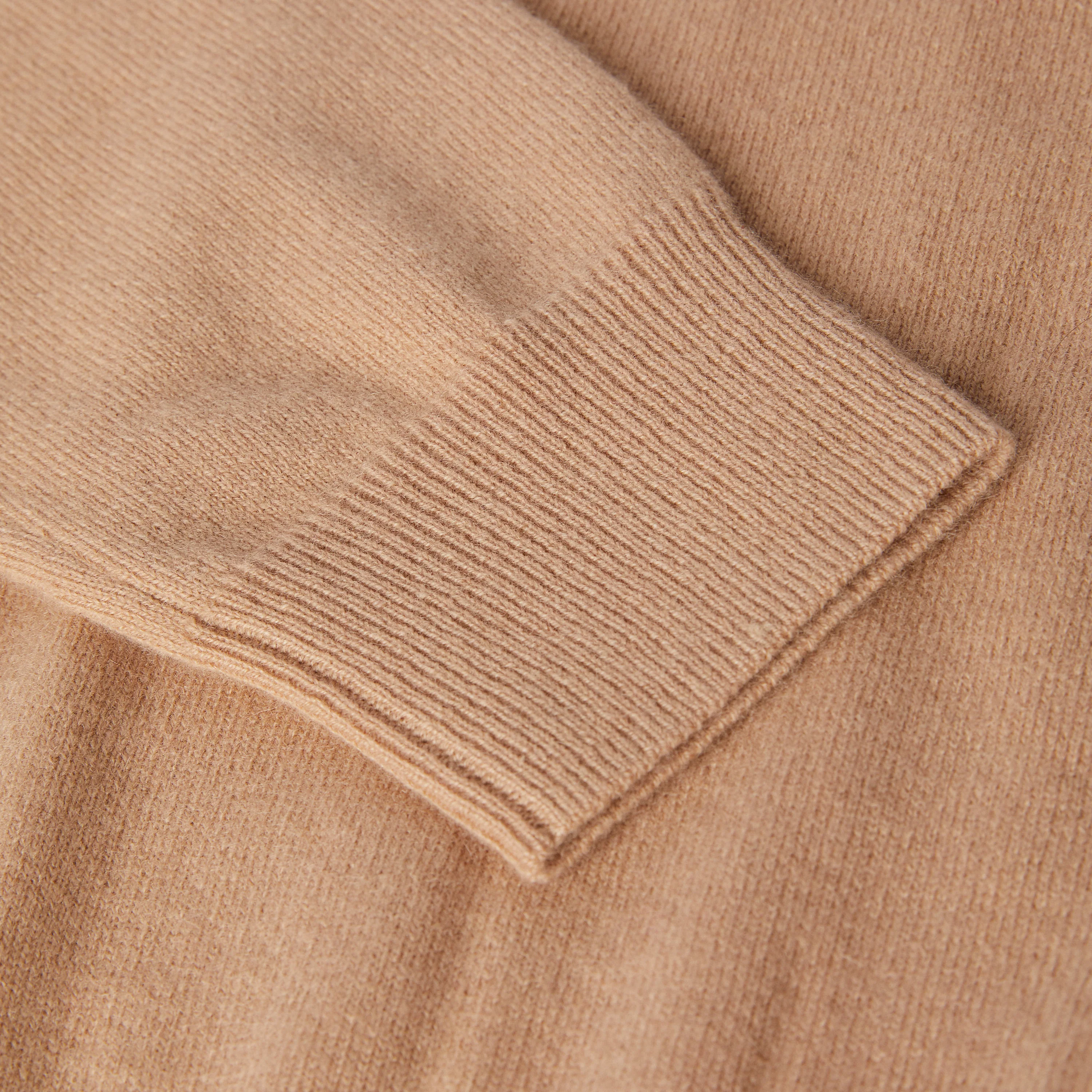 Men's Cashmere Crewneck Sweater - Image 8