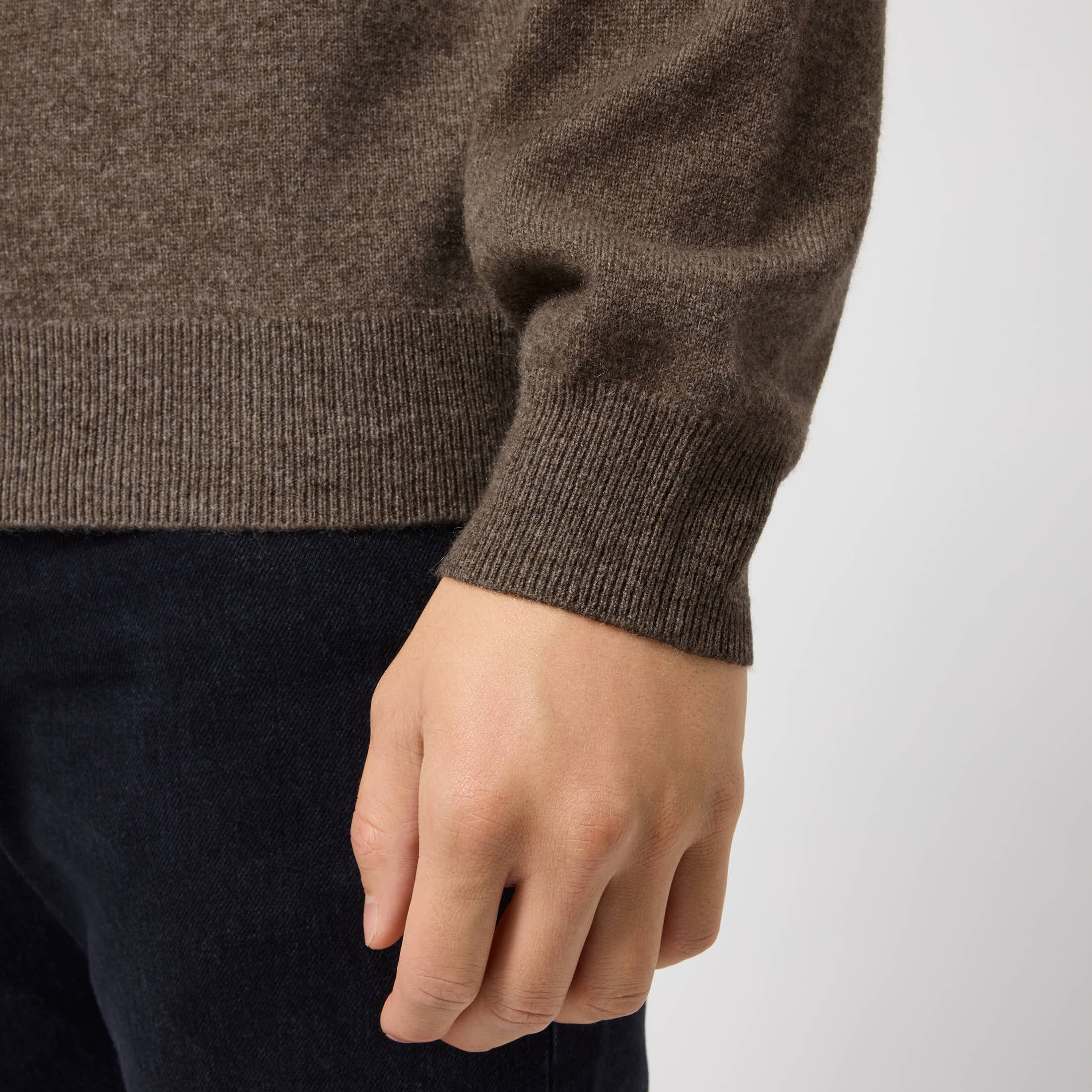 Men's Cashmere Polo Sweater - Image 5