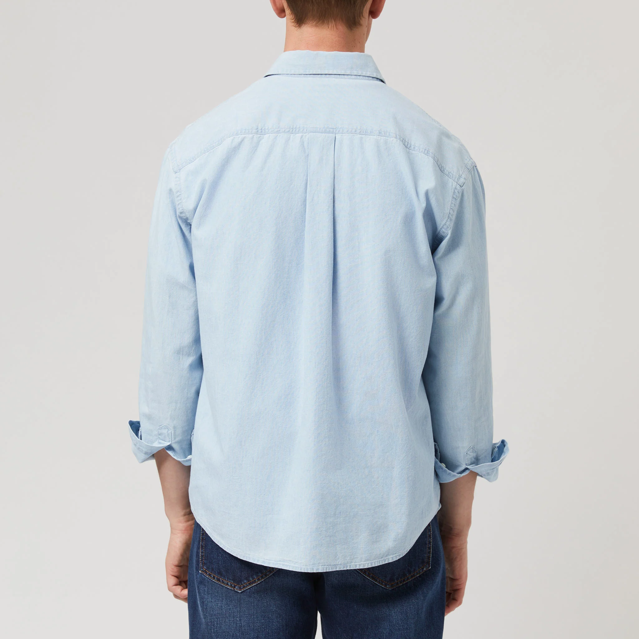 Men's Relaxed Cotton-Chambray Shirt - Image 4