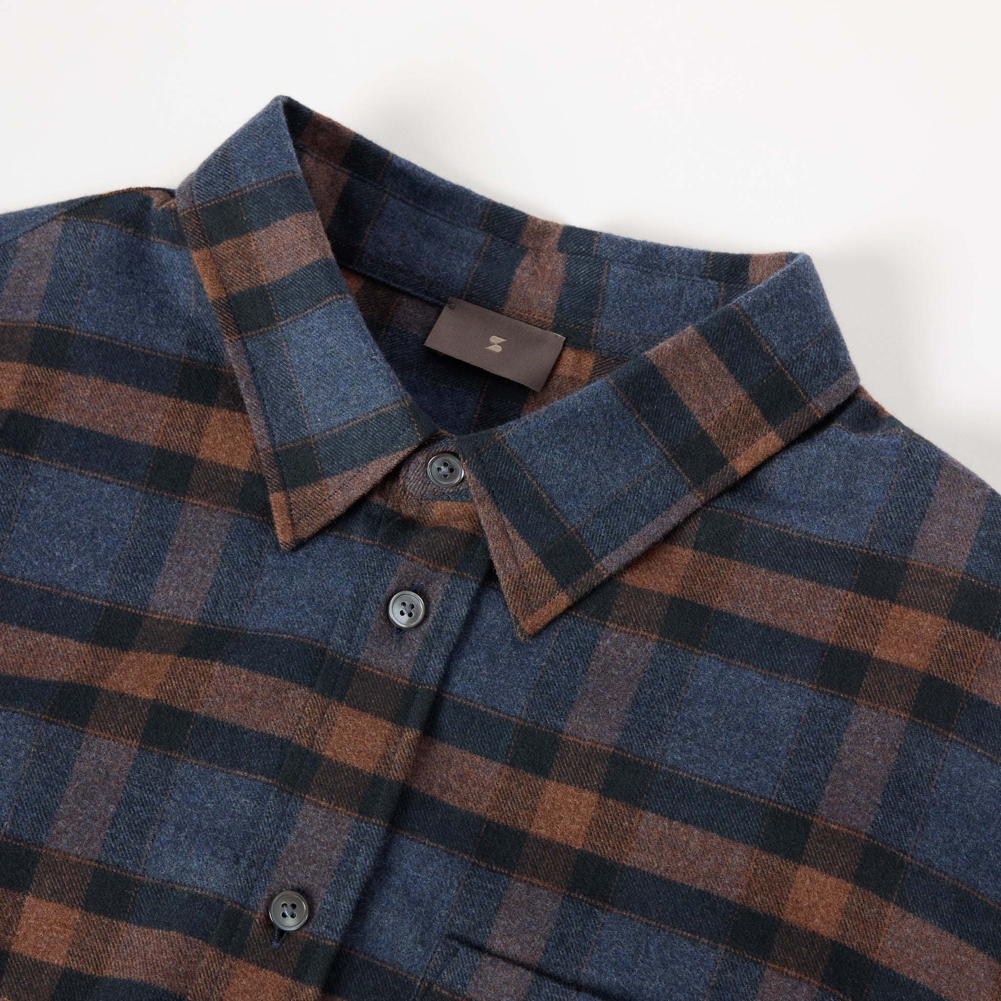 Men's Relaxed Cotton Flannel Shirt - Image 18
