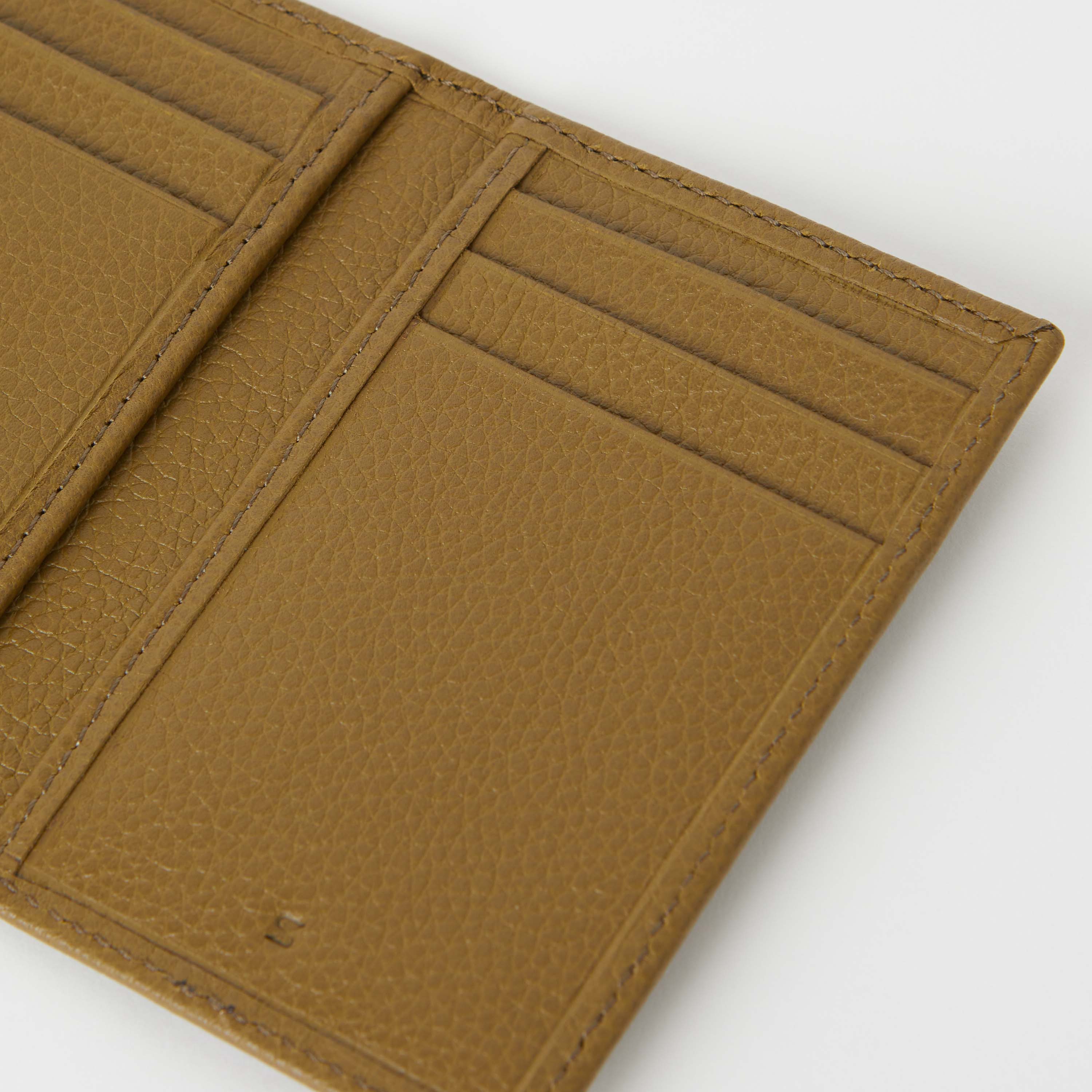 Full-Grain Leather Bifold Card Holder - Image 4