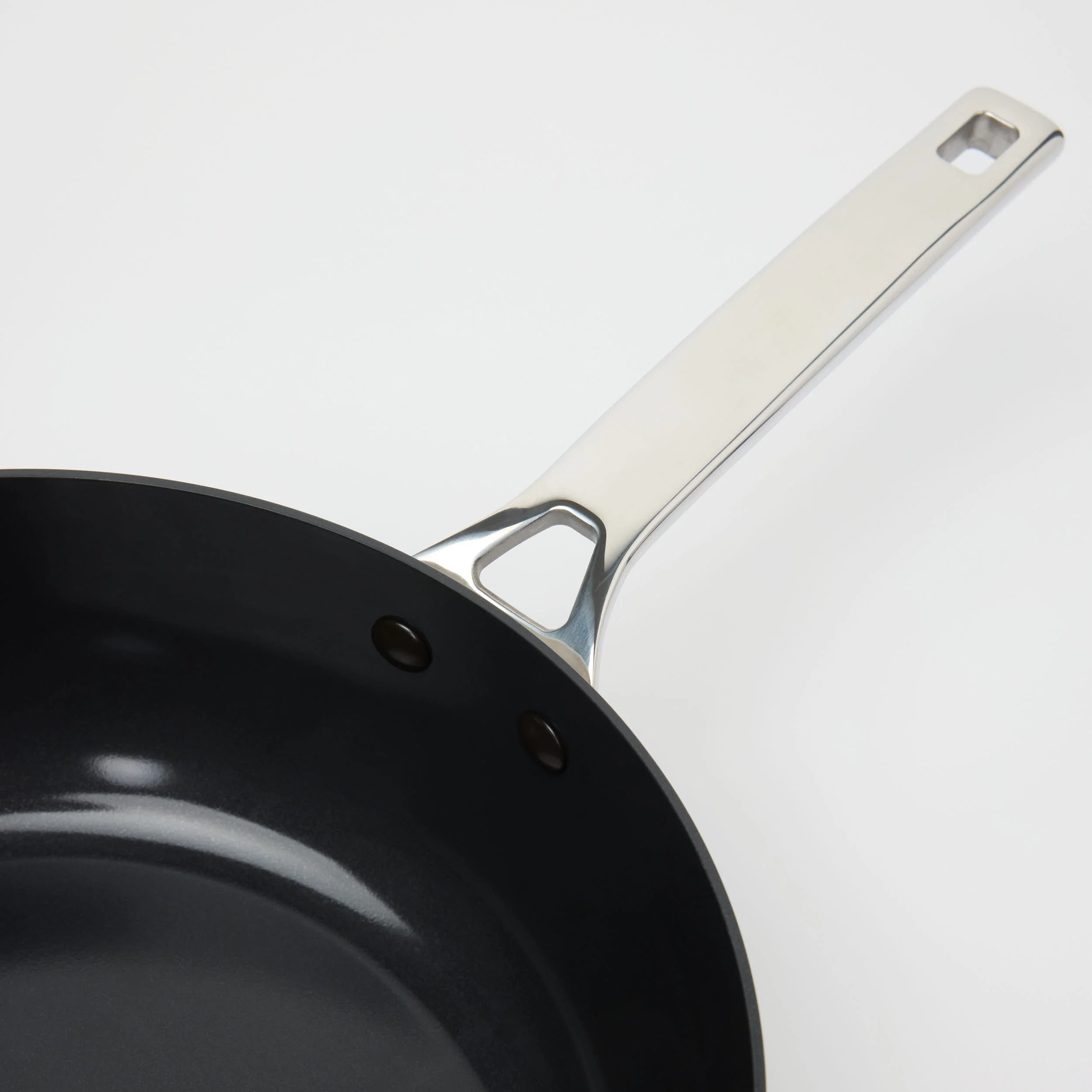 Non-Stick Ceramic Chef's Pan - Image 4