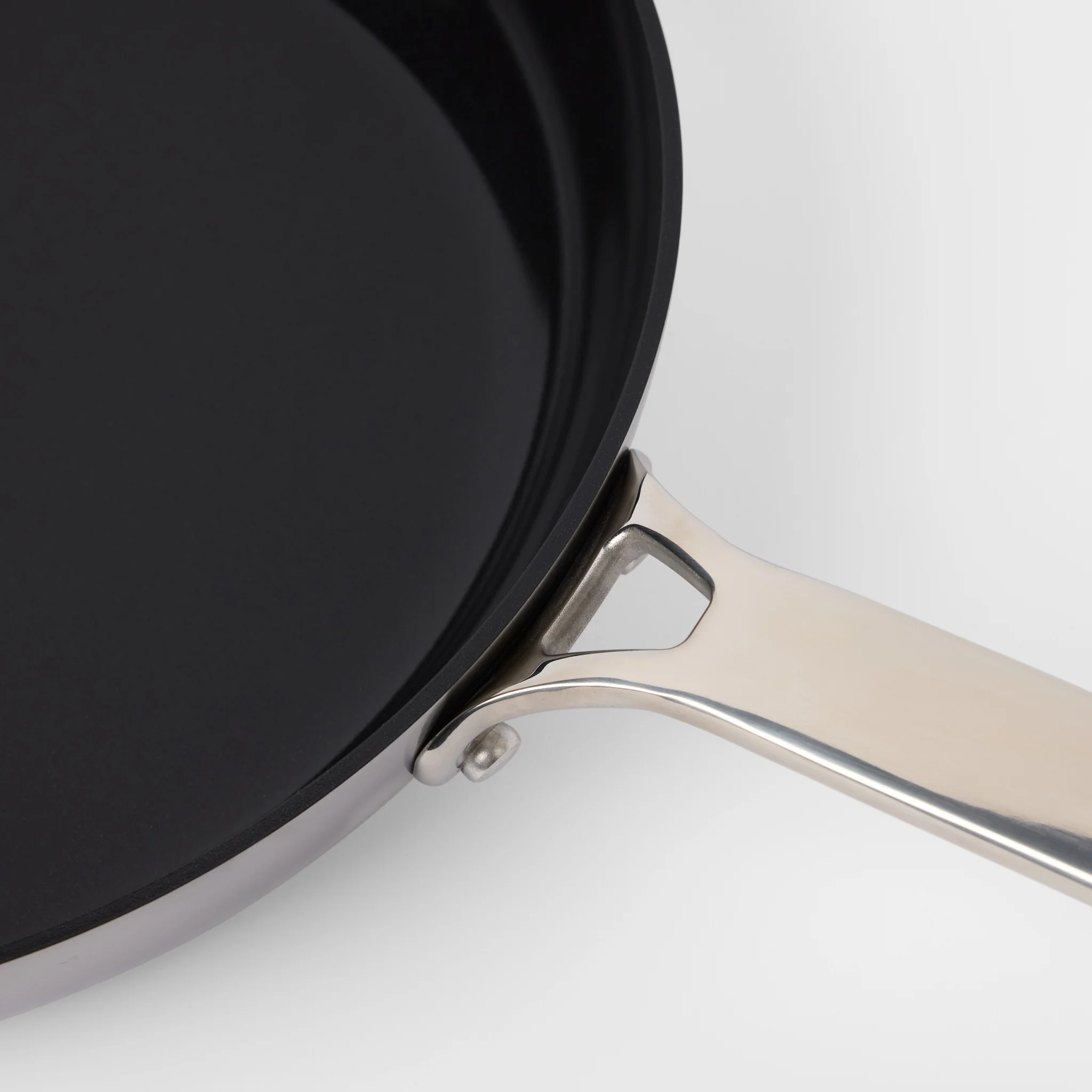Non-Stick Ceramic Frying Pan - Image 6