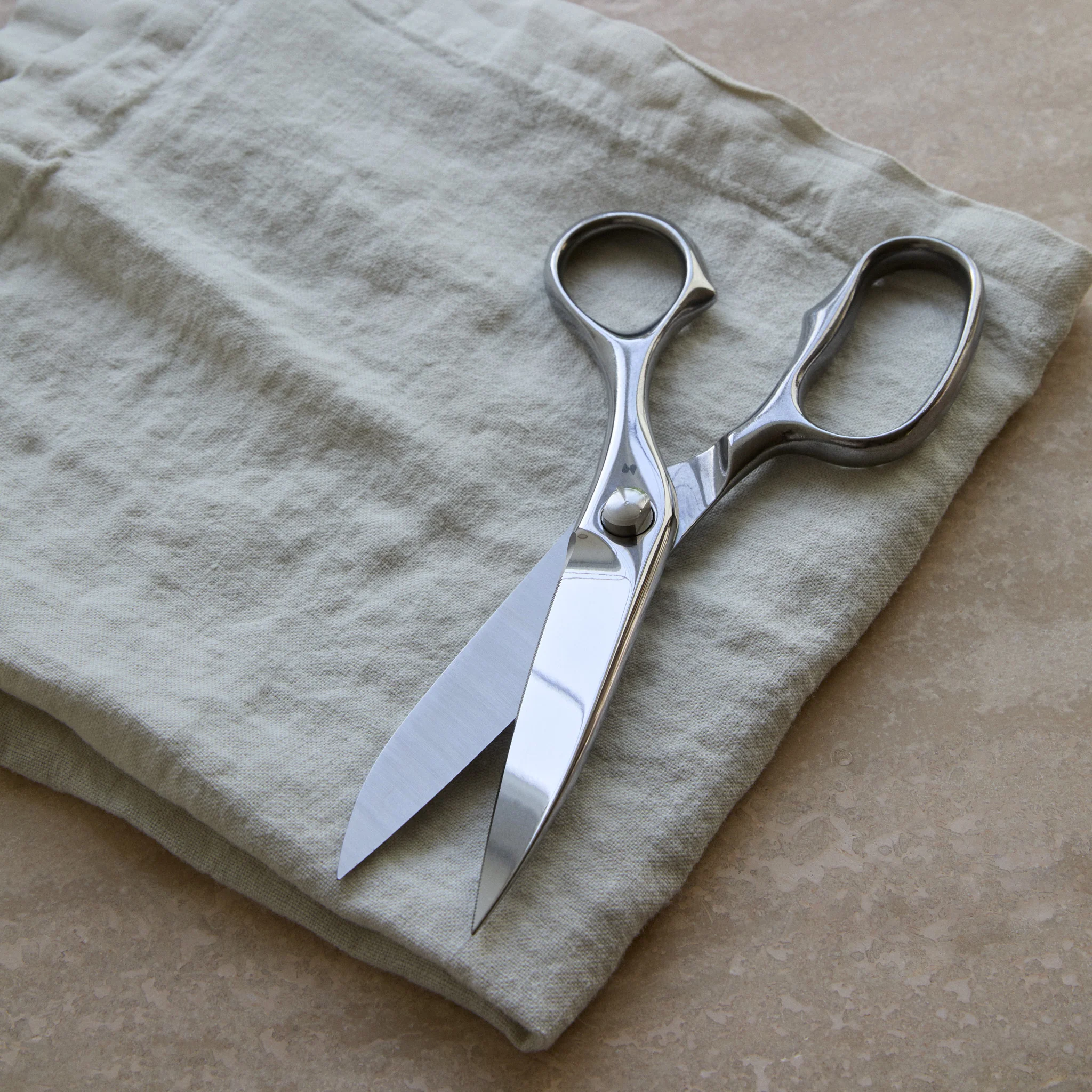 Professional Multipurpose Scissors 20 cm - Image 3