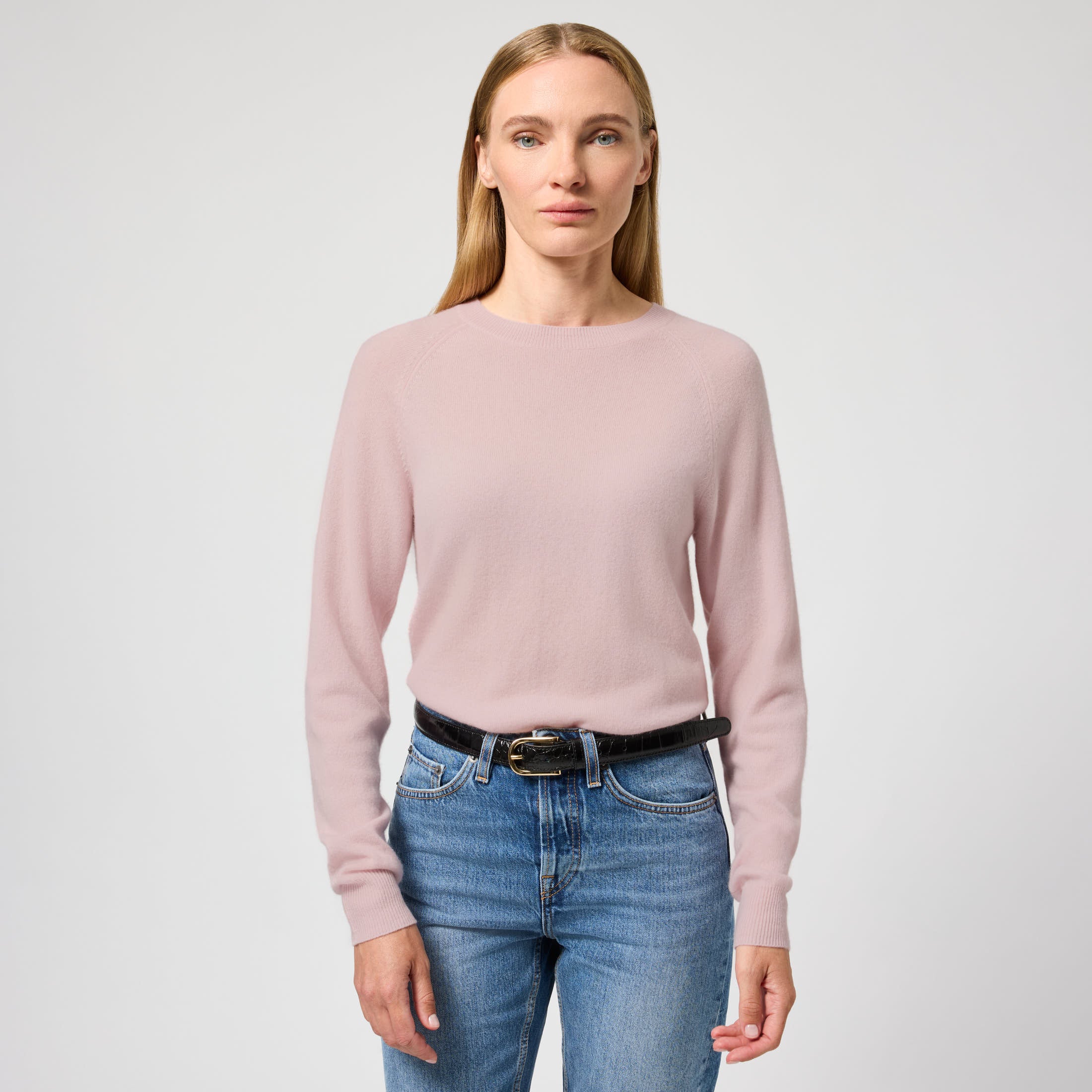 Women's Cashmere Crewneck Sweater - Image 10
