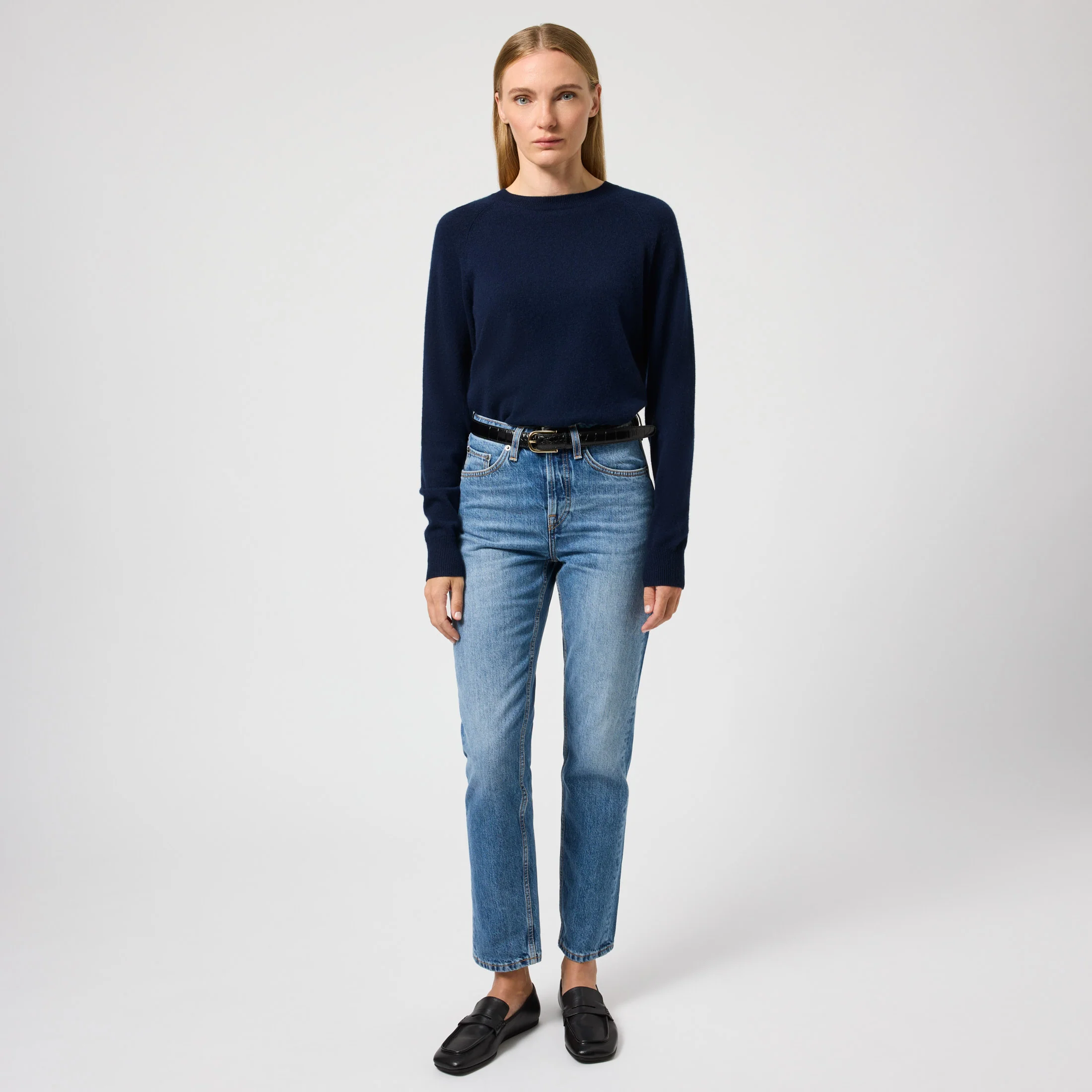 Women's Cashmere Crewneck Sweater - Image 16