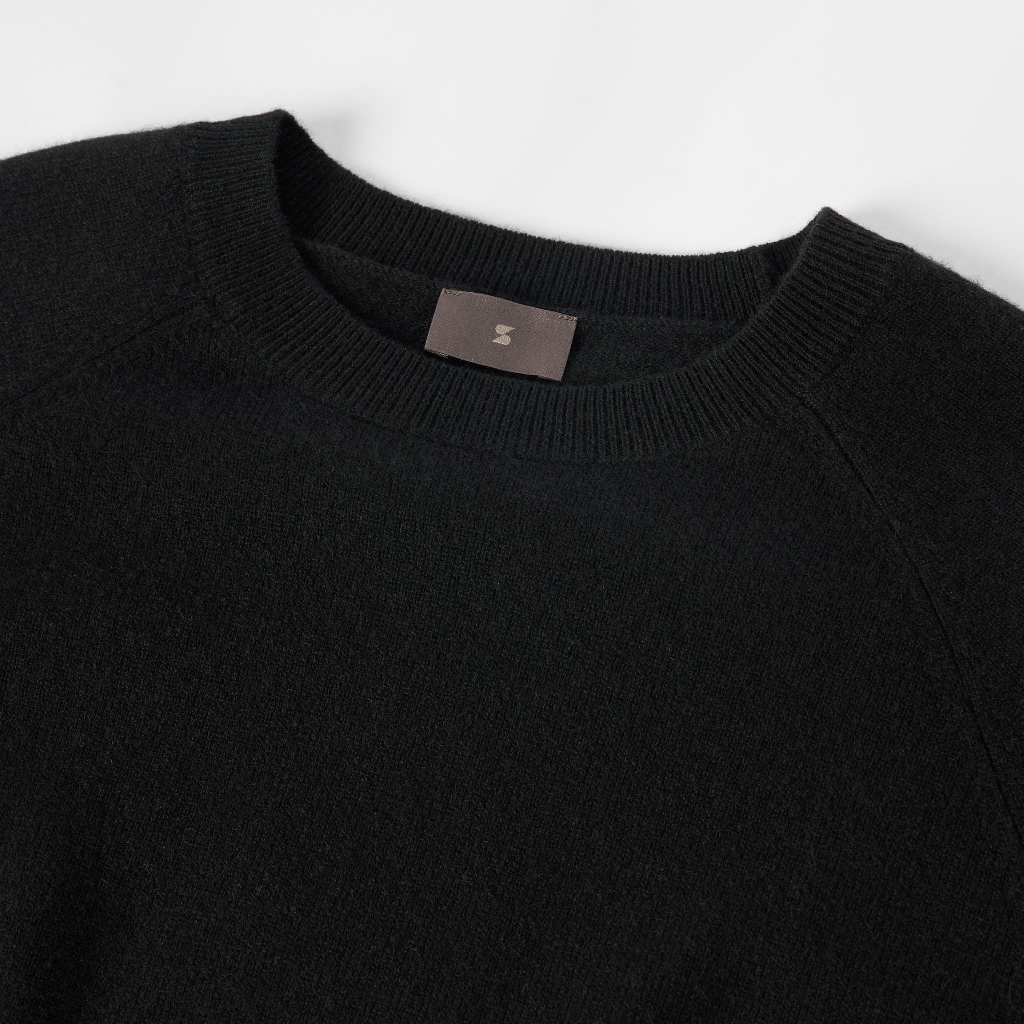 Women's Cashmere Crewneck Sweater - Image 23