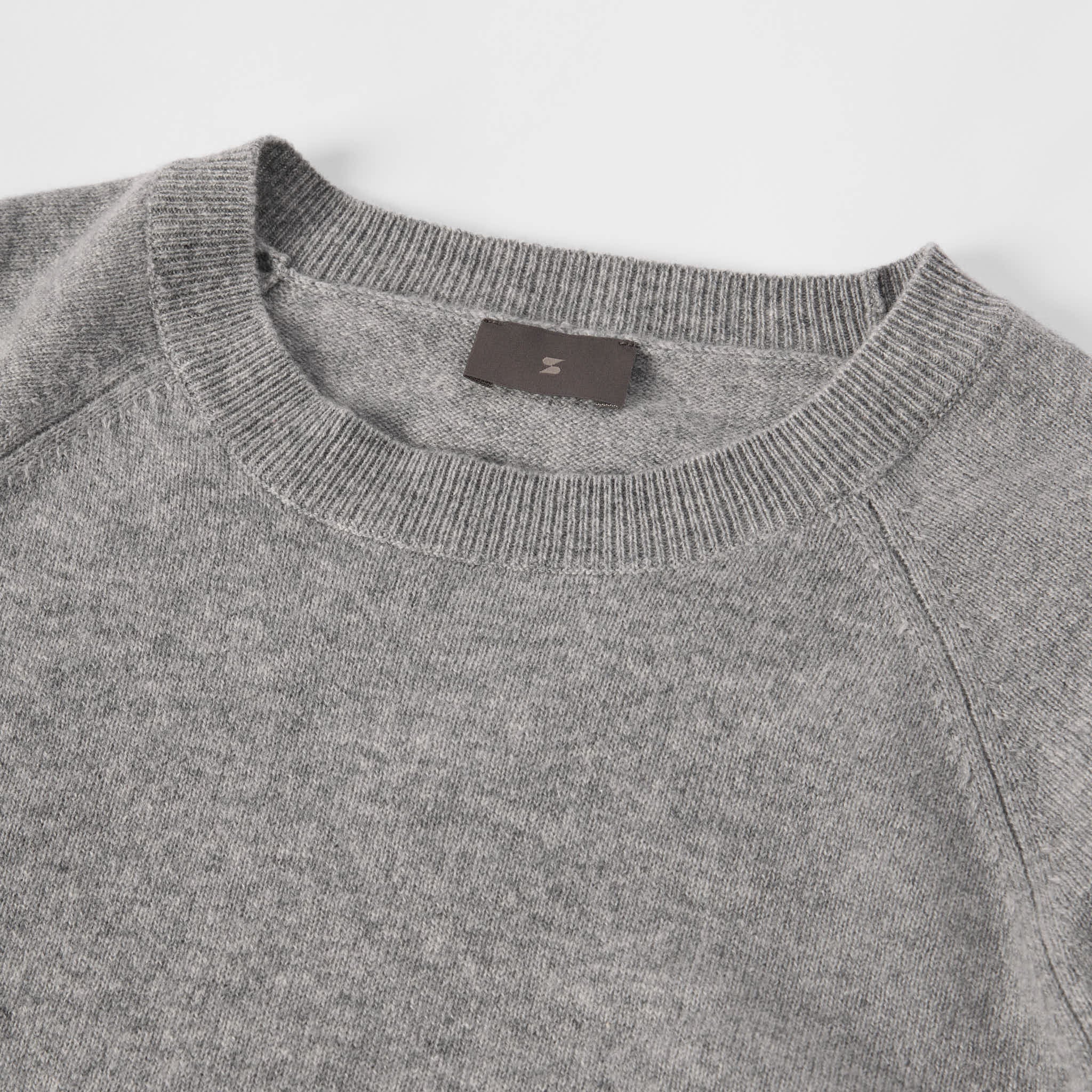 Women's Cashmere Crewneck Sweater - Image 29