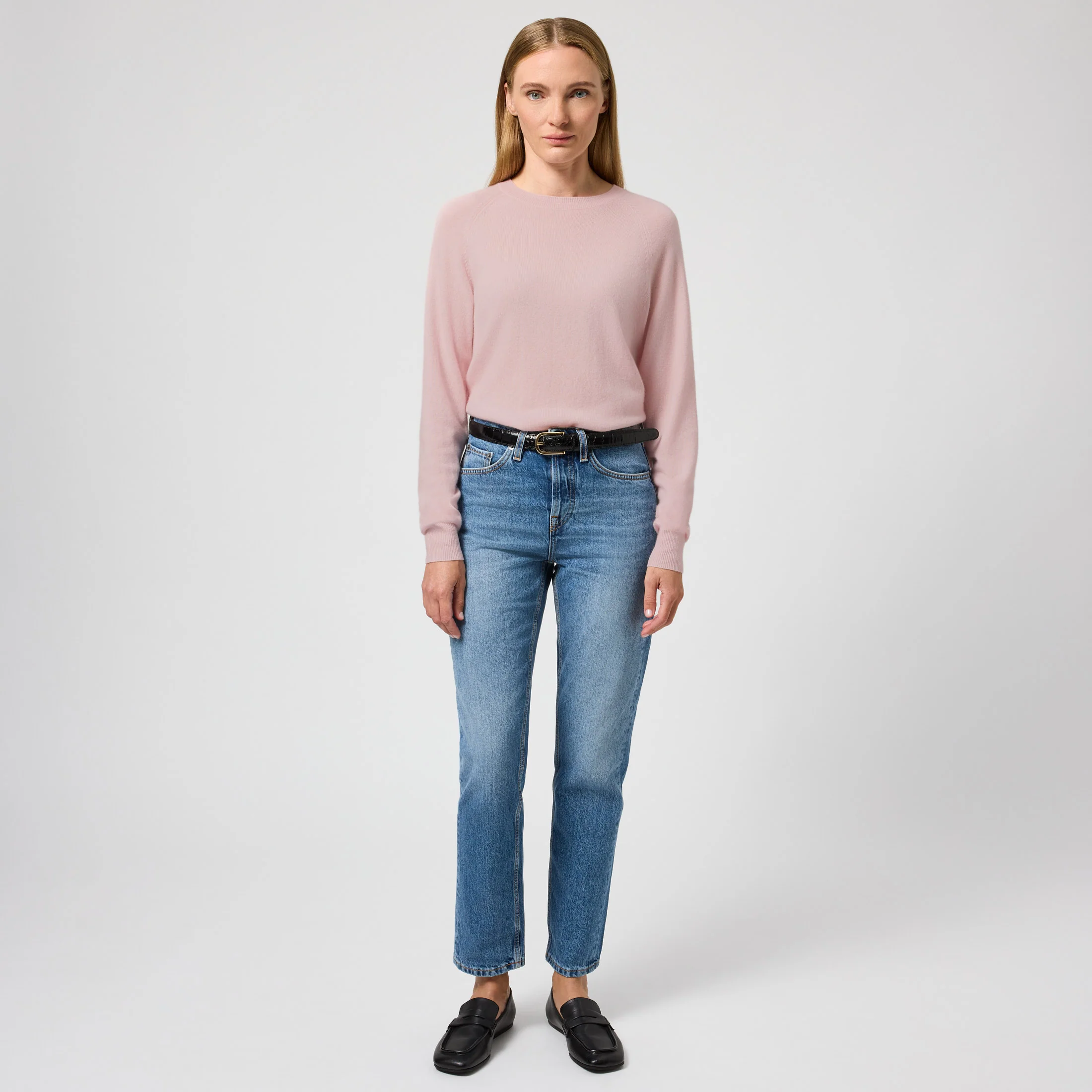 Women's Cashmere Crewneck Sweater - Image 9