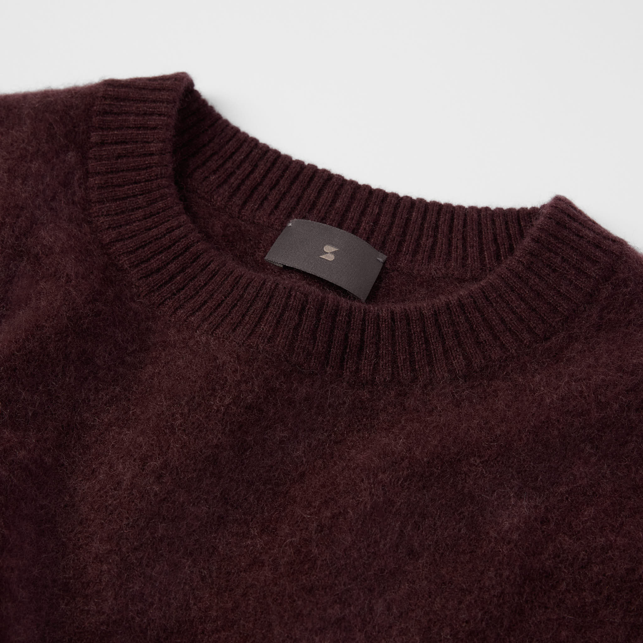 Women's Brushed Cashmere Crewneck Sweater - Image 11