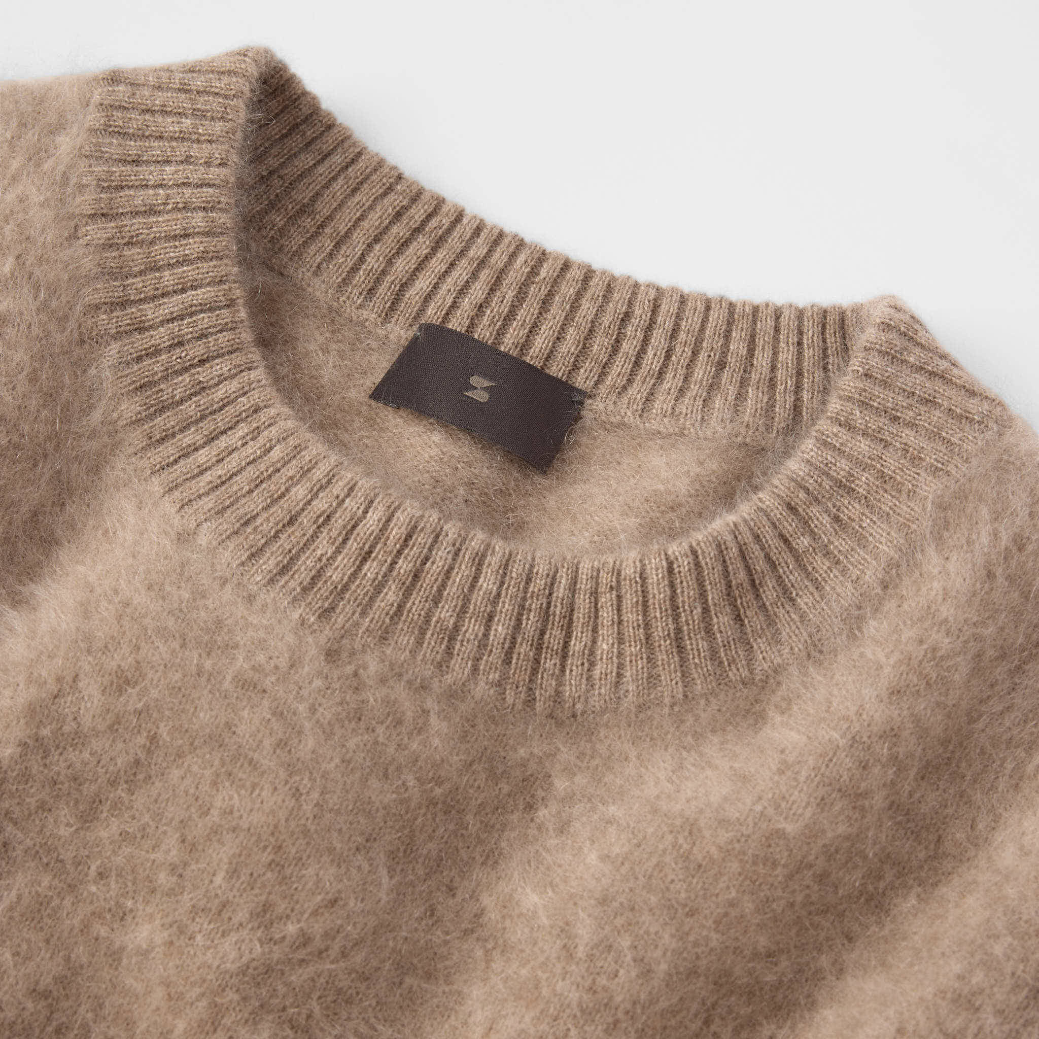 Women's Brushed Cashmere Crewneck Sweater - Image 26