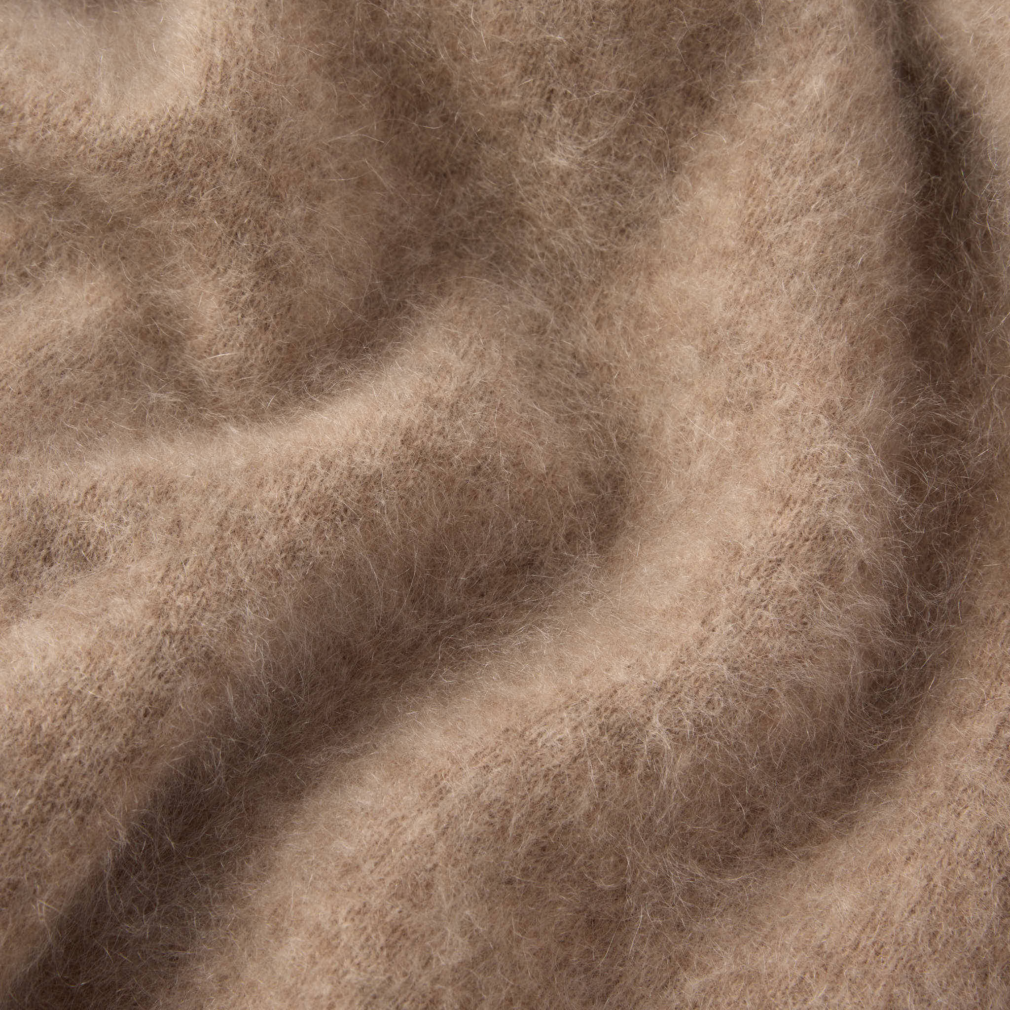 Women's Brushed Cashmere Crewneck Sweater - Image 27