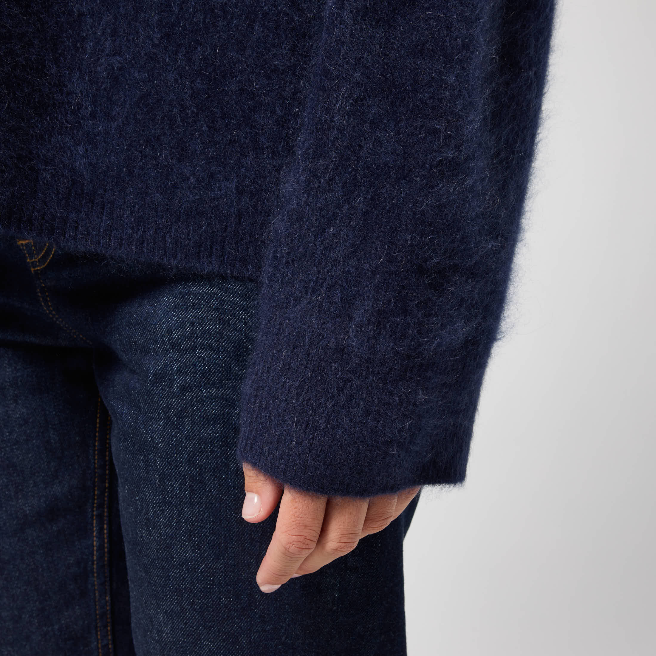 Women's Brushed Cashmere Crewneck Sweater - Image 32