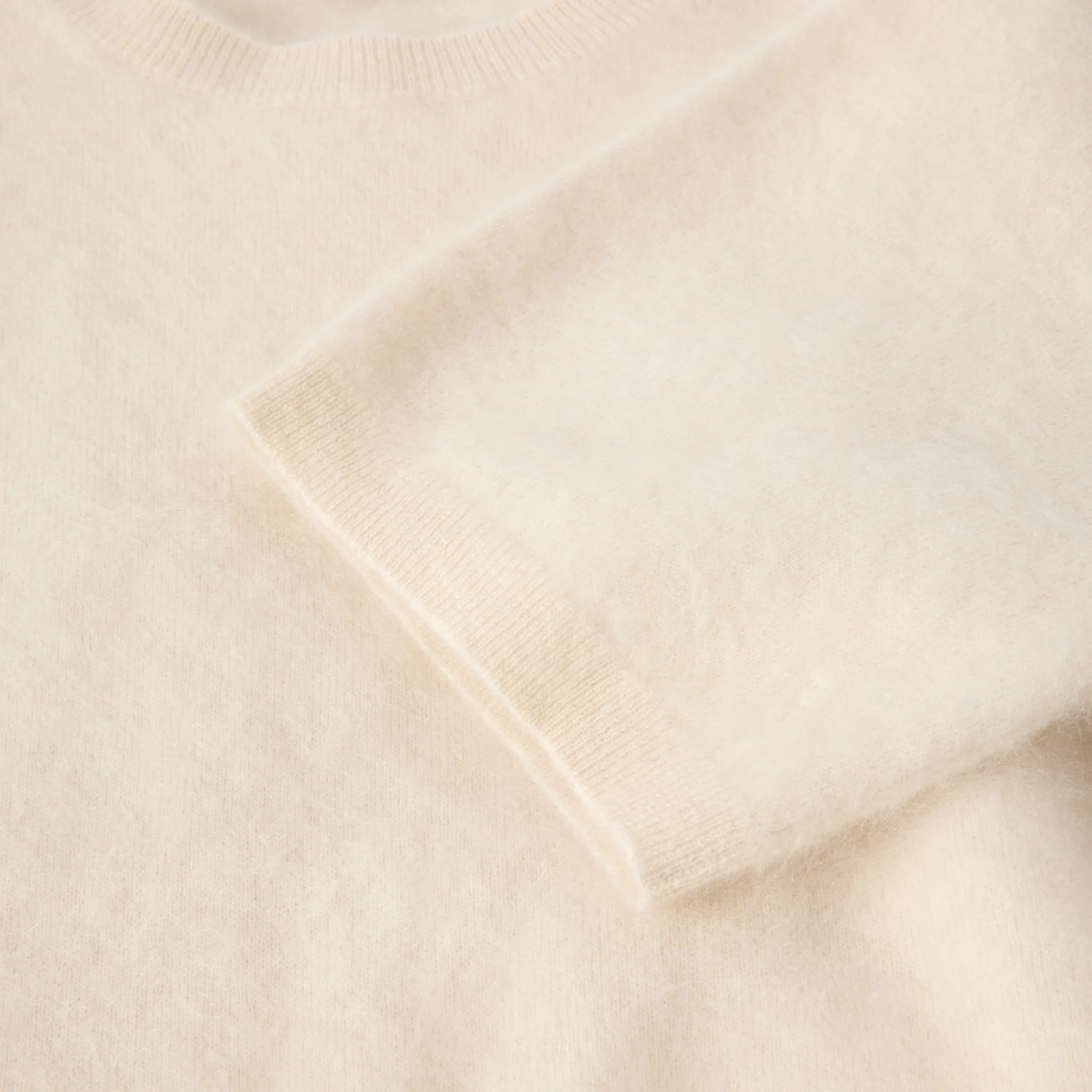 Women's Brushed Cashmere Tee - Image 27