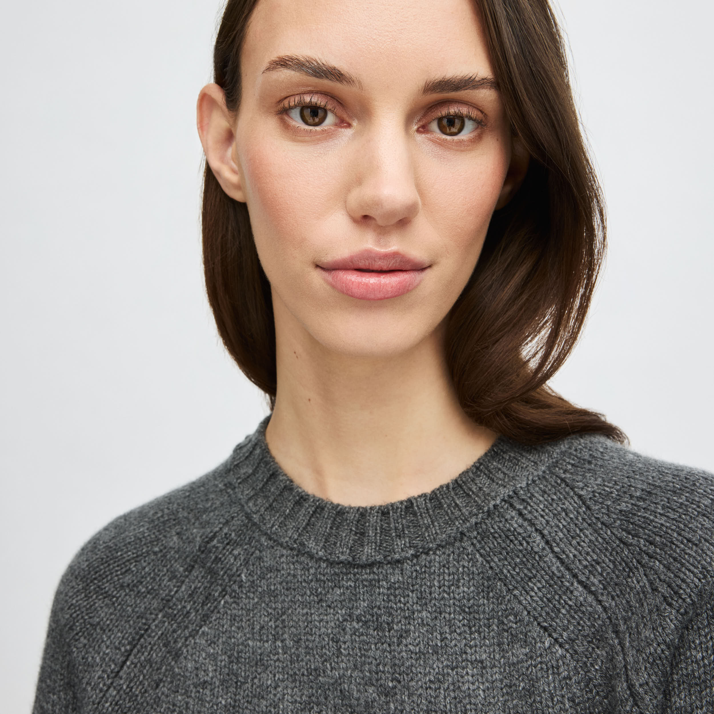 Women's Heavy Cashmere Sweater - Image 4