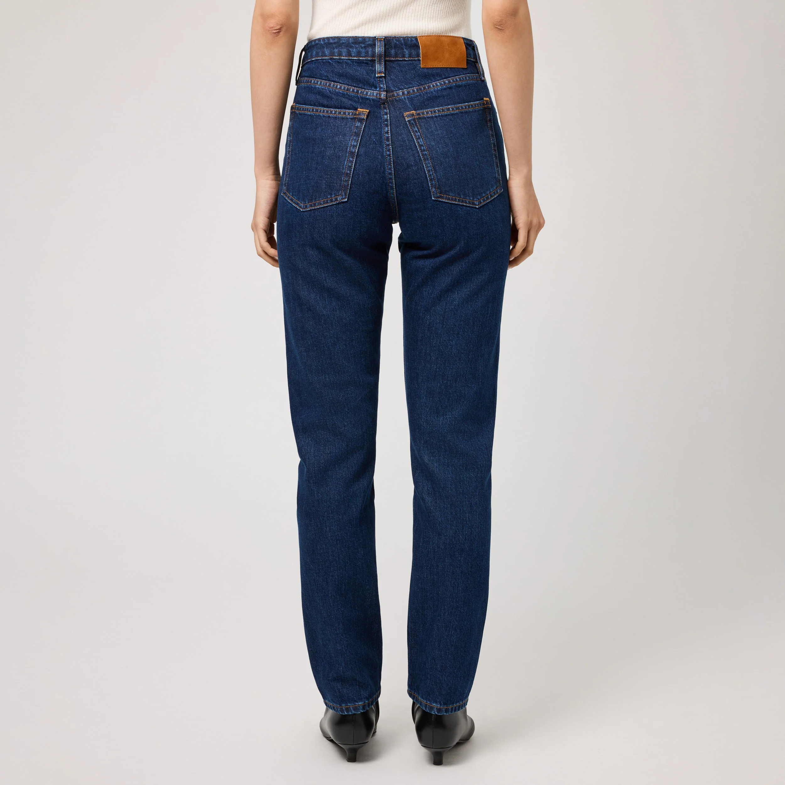 Women's High-Waisted Straight-Leg Denim - Image 5