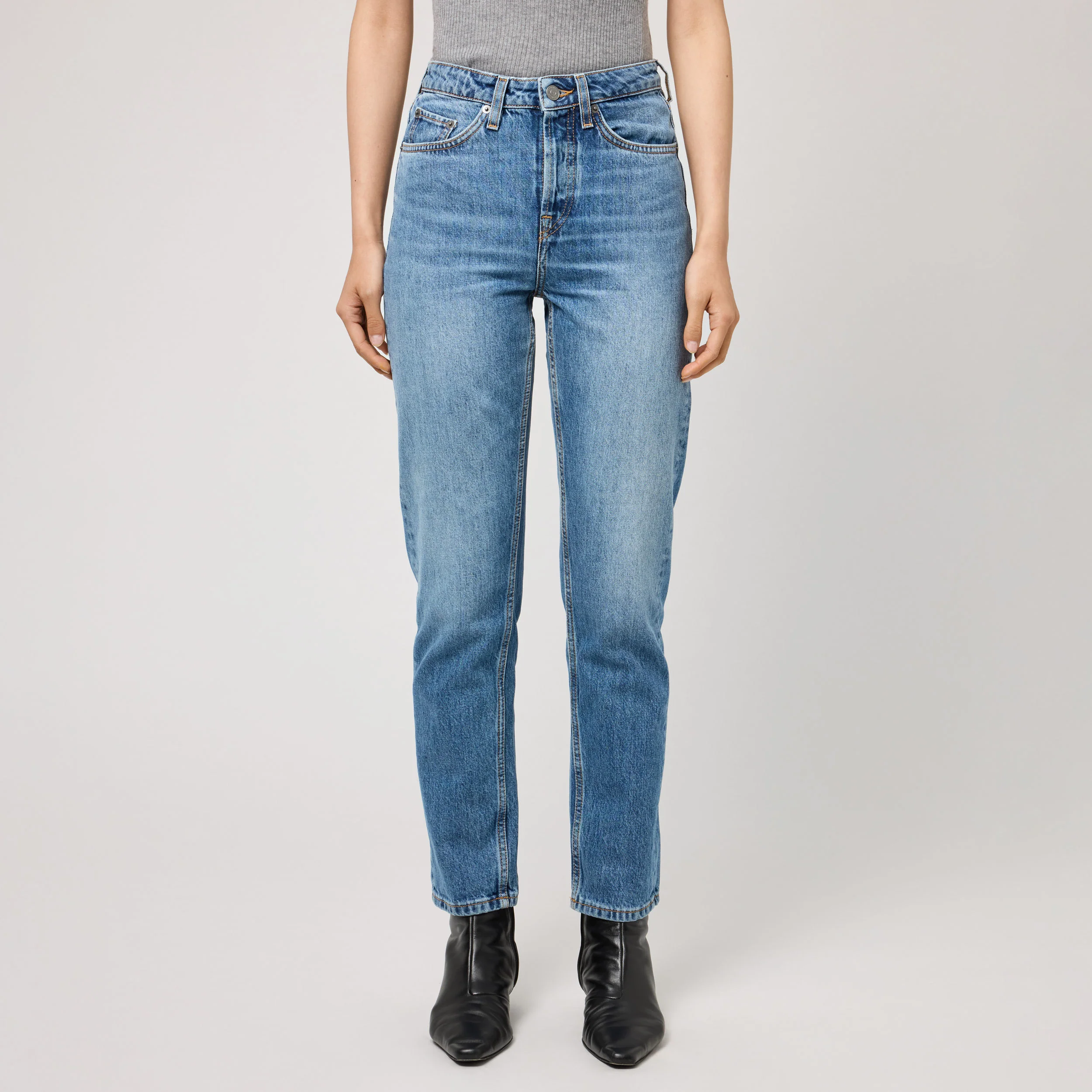 Women's High-Waisted Straight-Leg Denim - Image 3