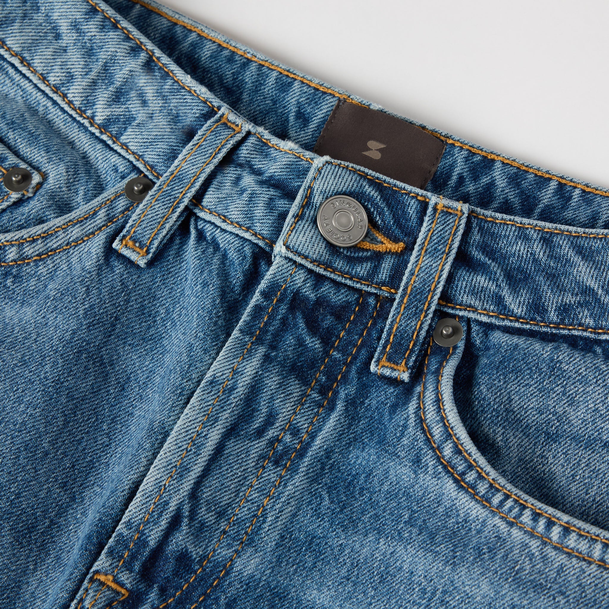 Women's High-Waisted Straight-Leg Denim - Image 9