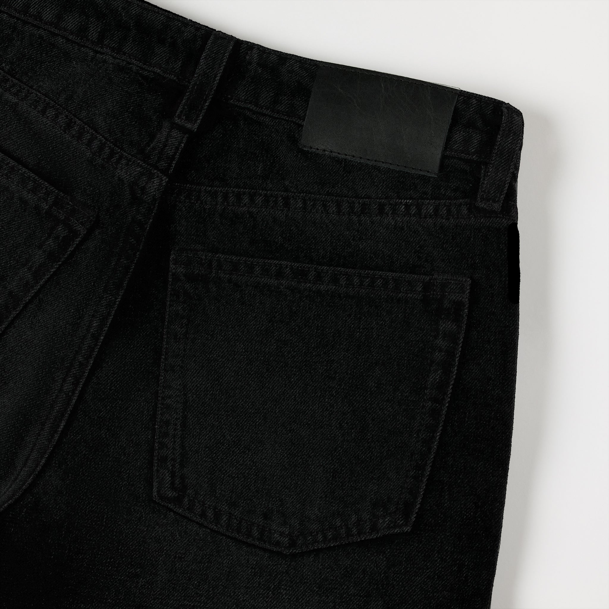 Women's High-Waisted Straight-Leg Denim - Image 10