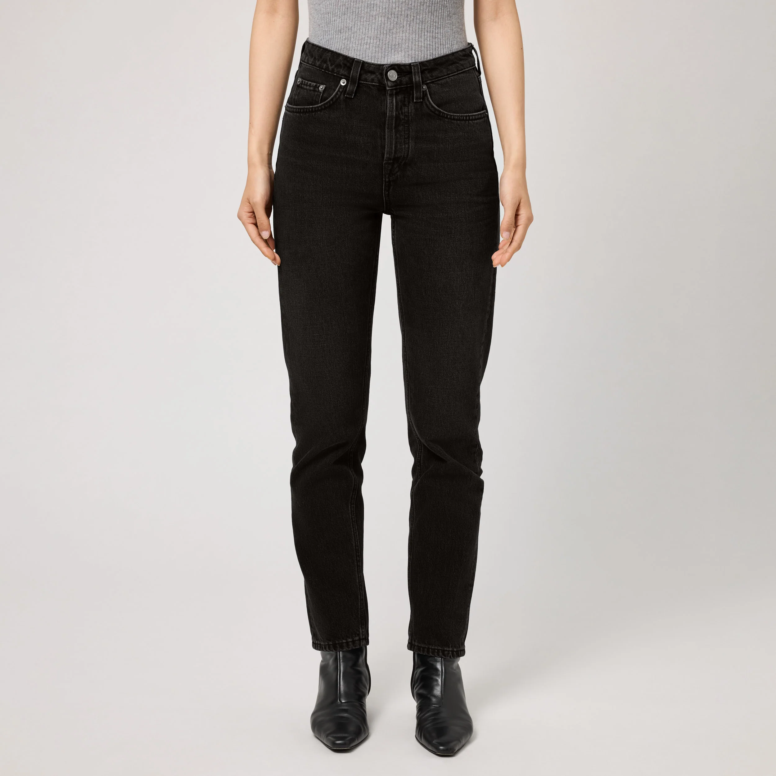 Women's High-Waisted Straight-Leg Denim - Image 3