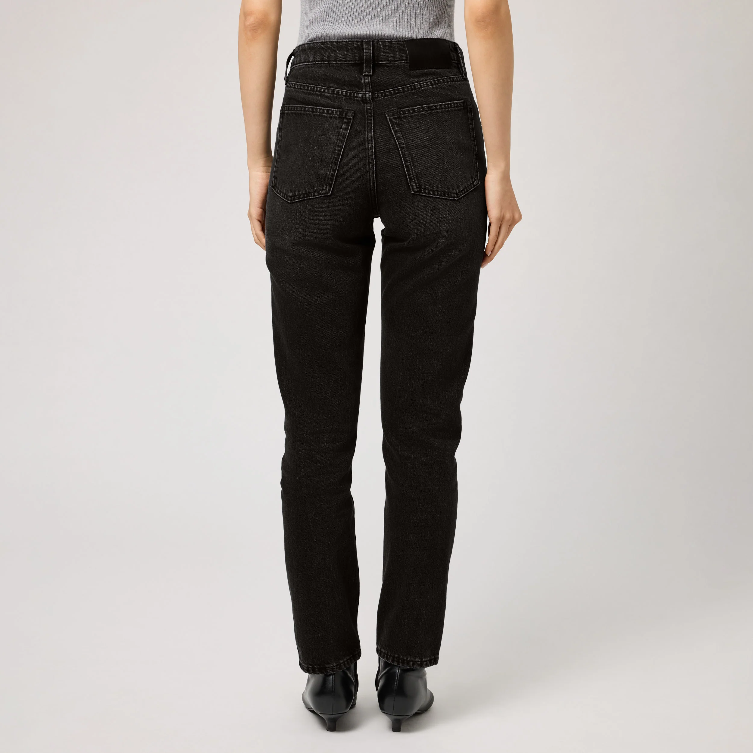 Women's High-Waisted Straight-Leg Denim - Image 5