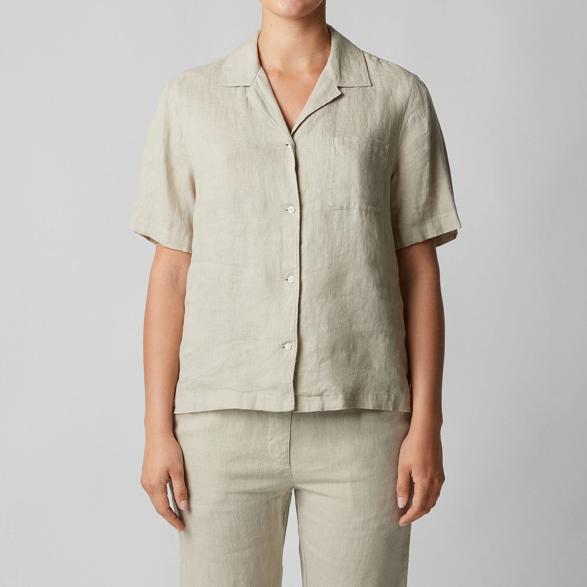 Women's Linen Short Sleeve Shirt - Image 3
