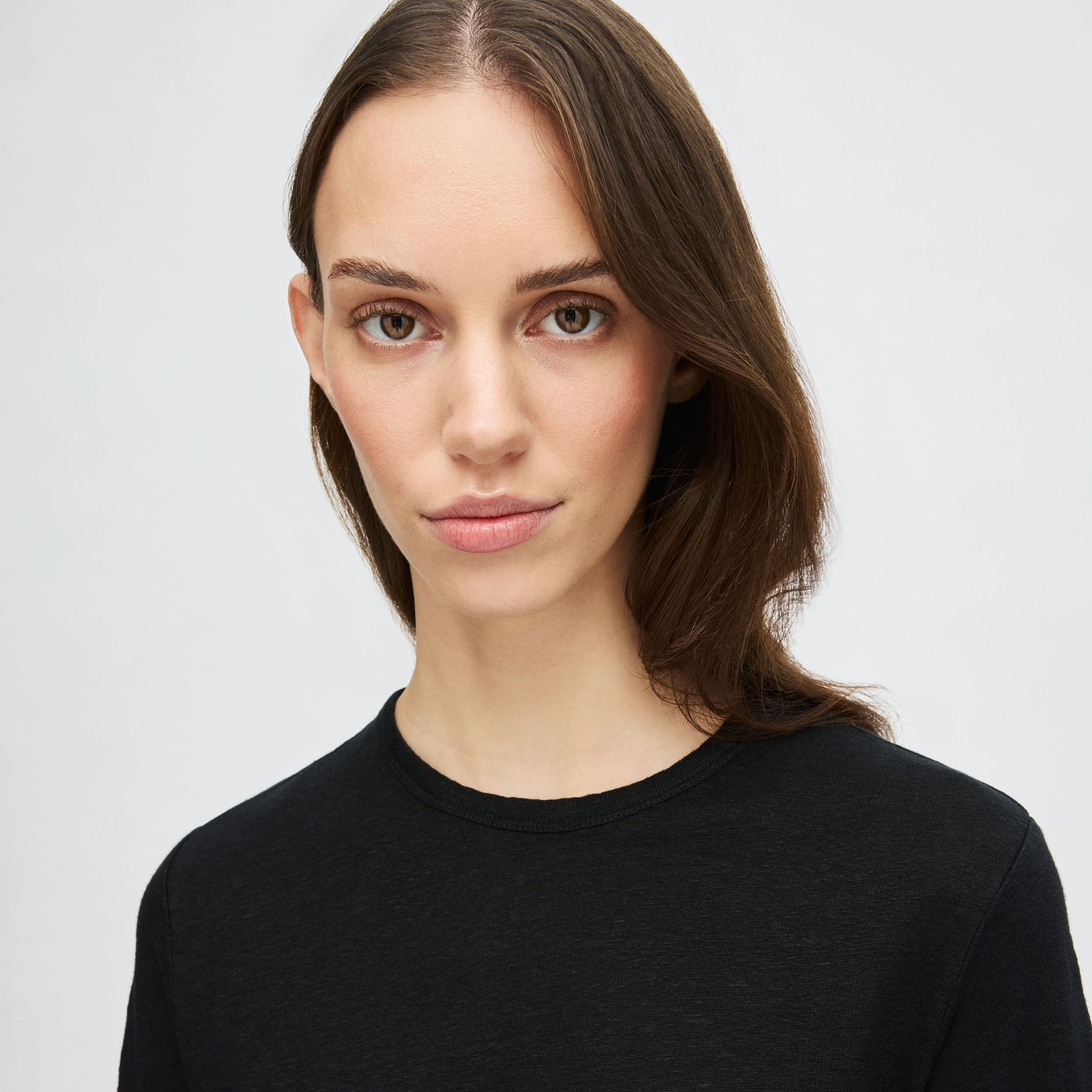Women's Organic Linen Tee - Image 4