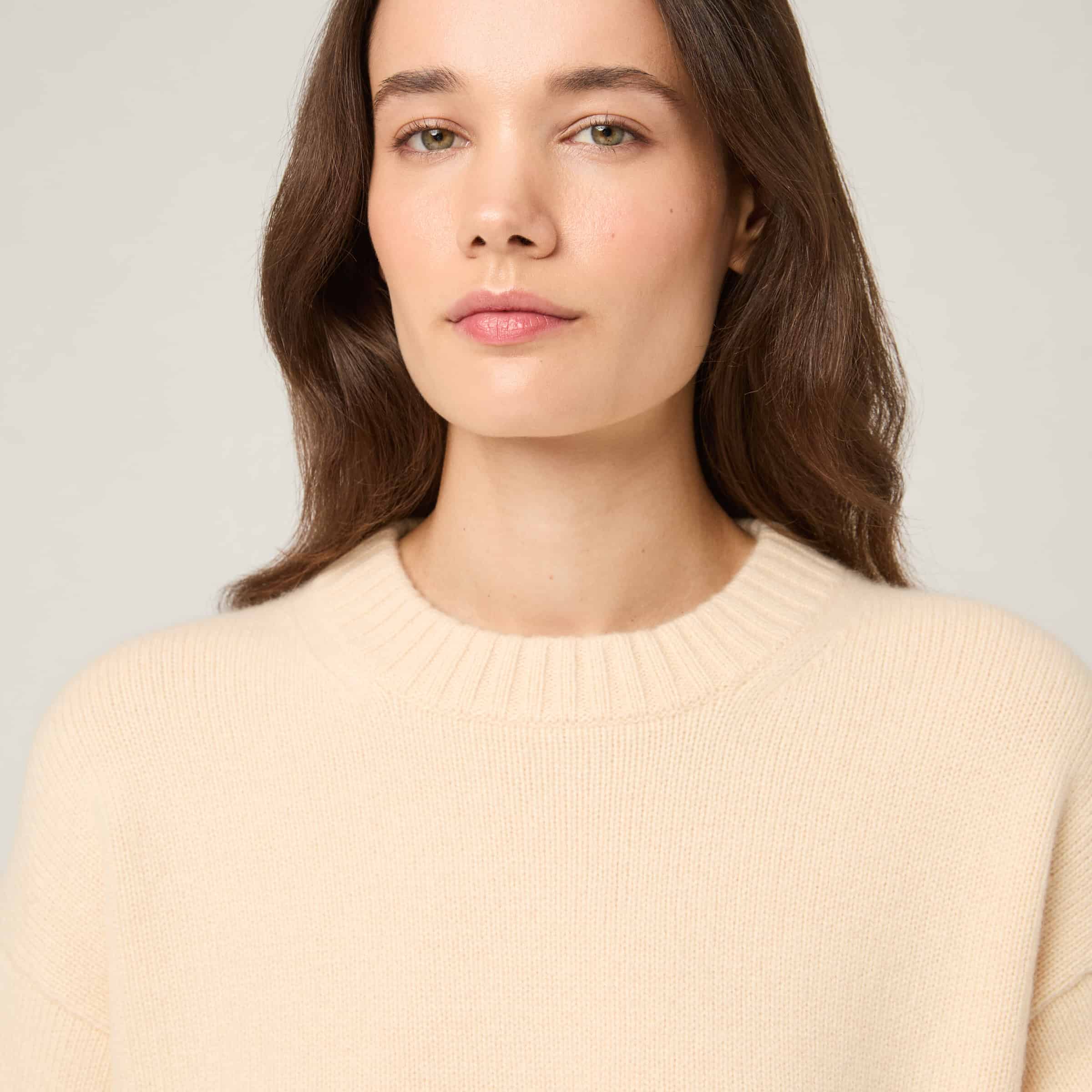 Women's Relaxed Cashmere Crewneck - Image 16