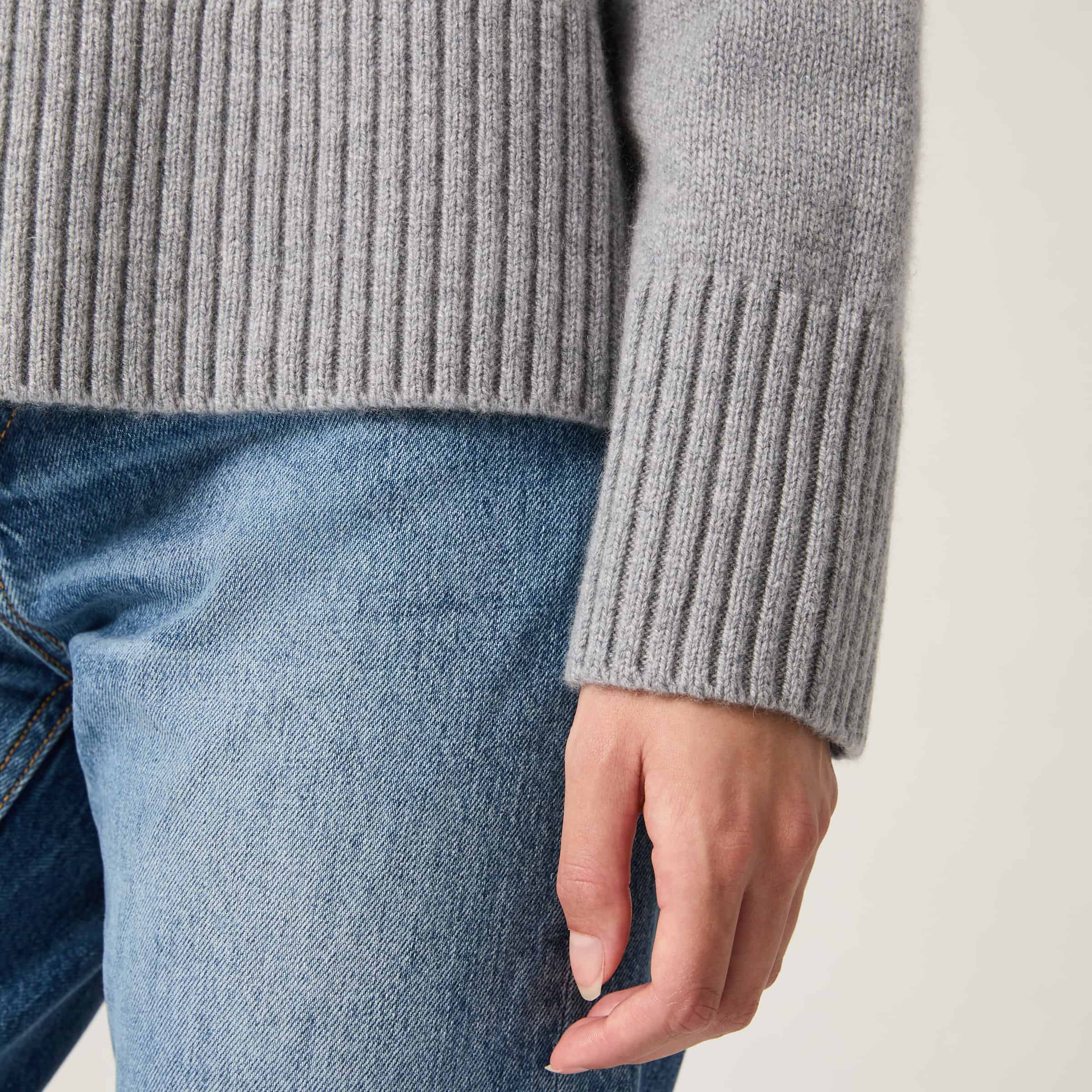 Women's Relaxed Cashmere Crewneck - Image 6