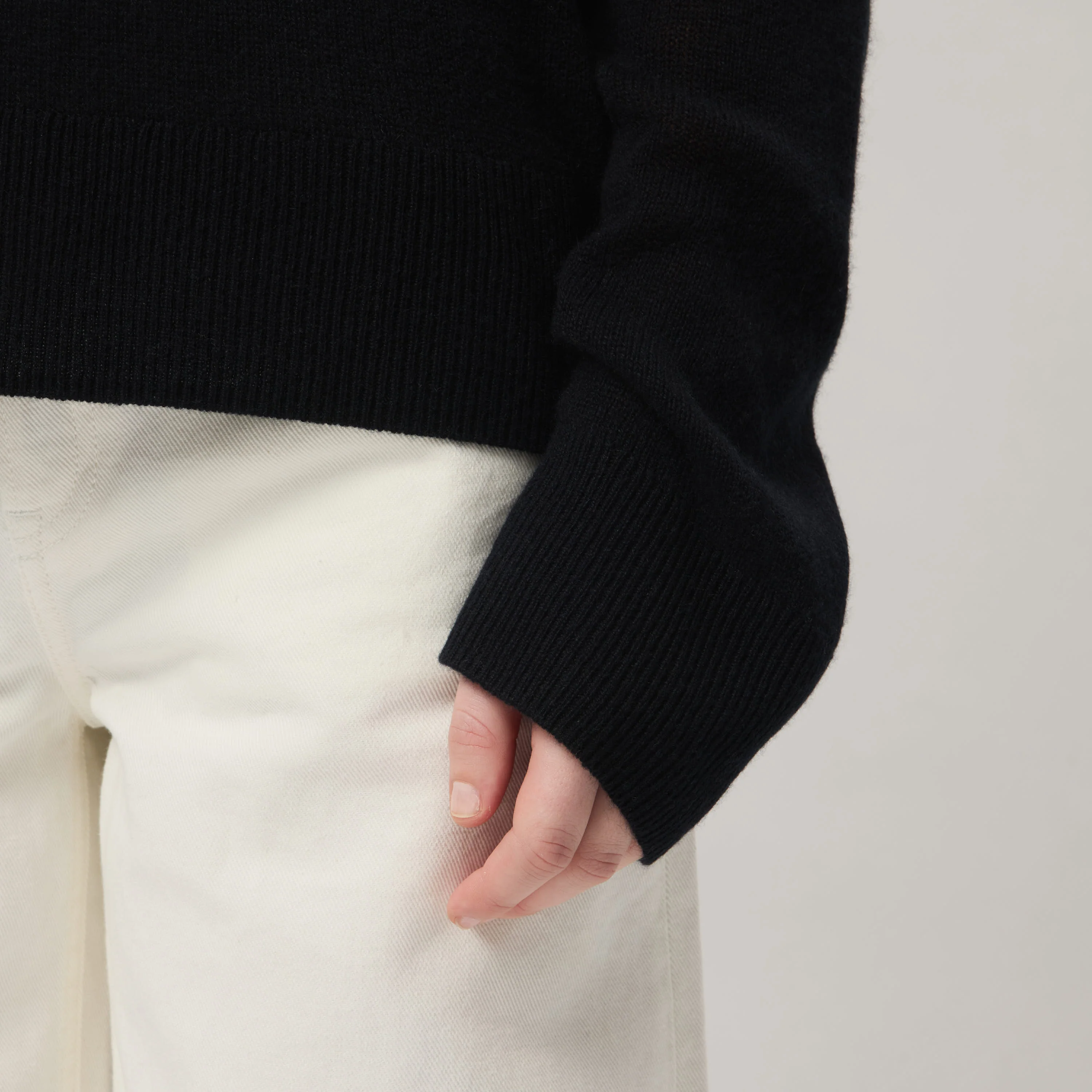Women's Relaxed Silk-Cashmere Sweater - Image 18