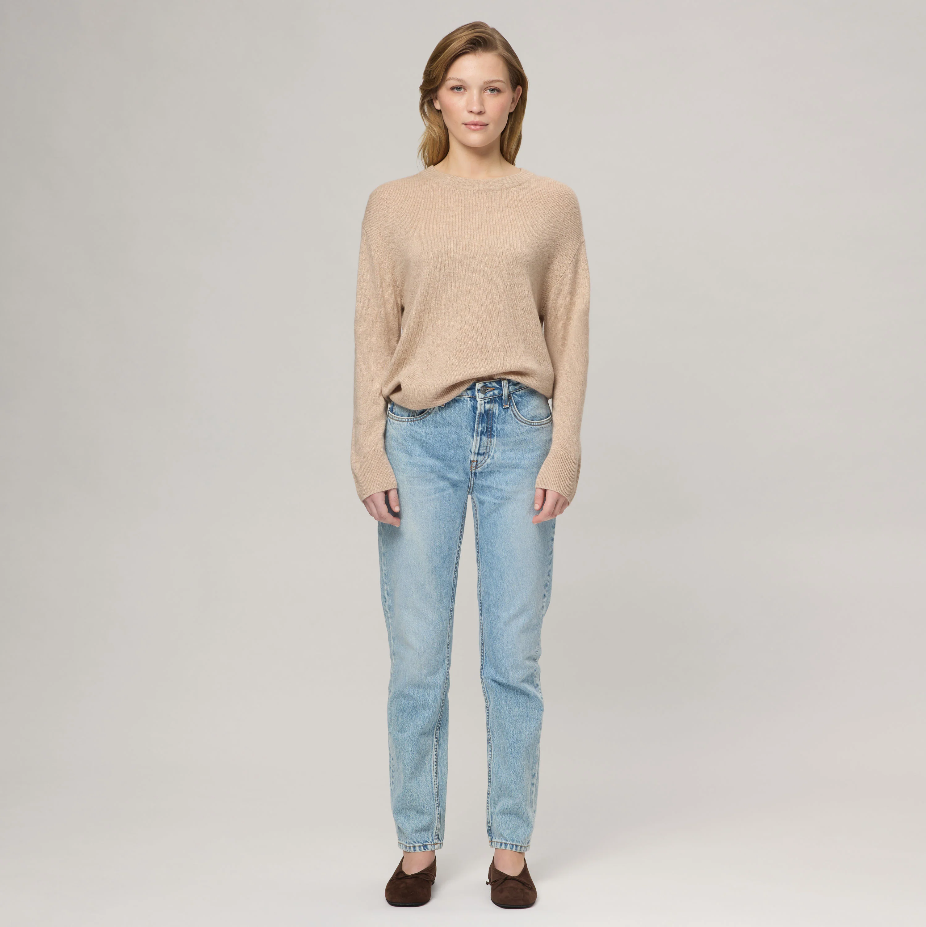 Women's Relaxed Silk-Cashmere Sweater - Image 9